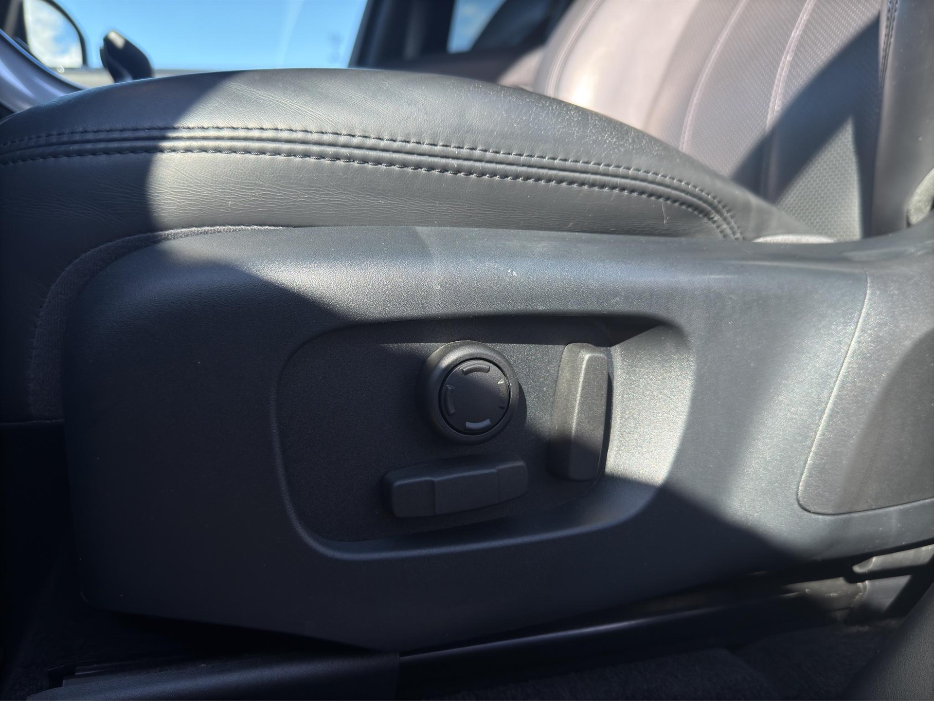 LAND ROVER Range Rover Sport 3.0 SDV6 SE-image-9
