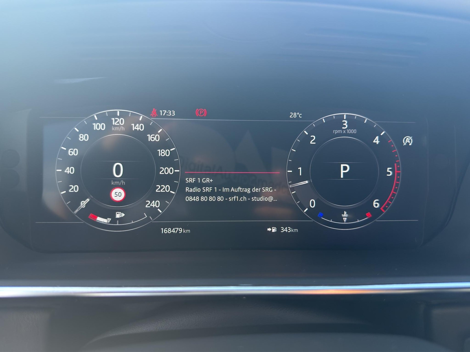 LAND ROVER Range Rover Sport 3.0 SDV6 SE-image-14