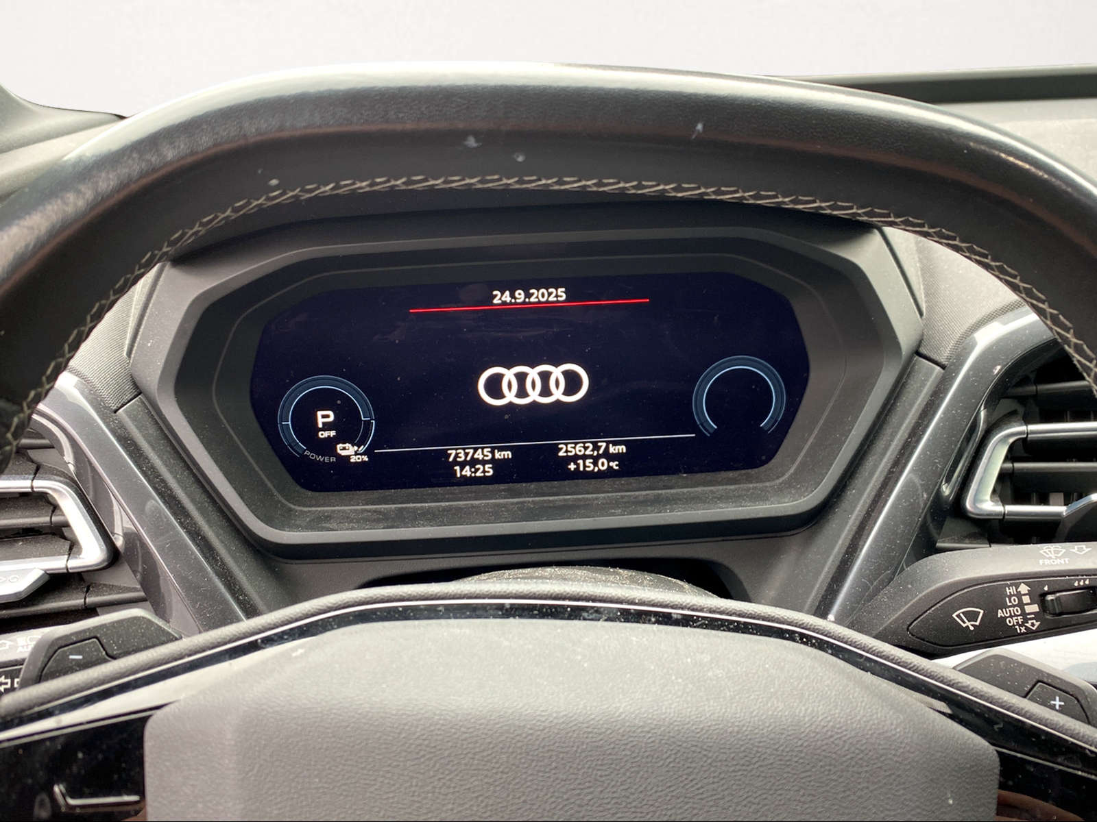 AUDI Q4 Sportback e-tron 50 quattro-image-3