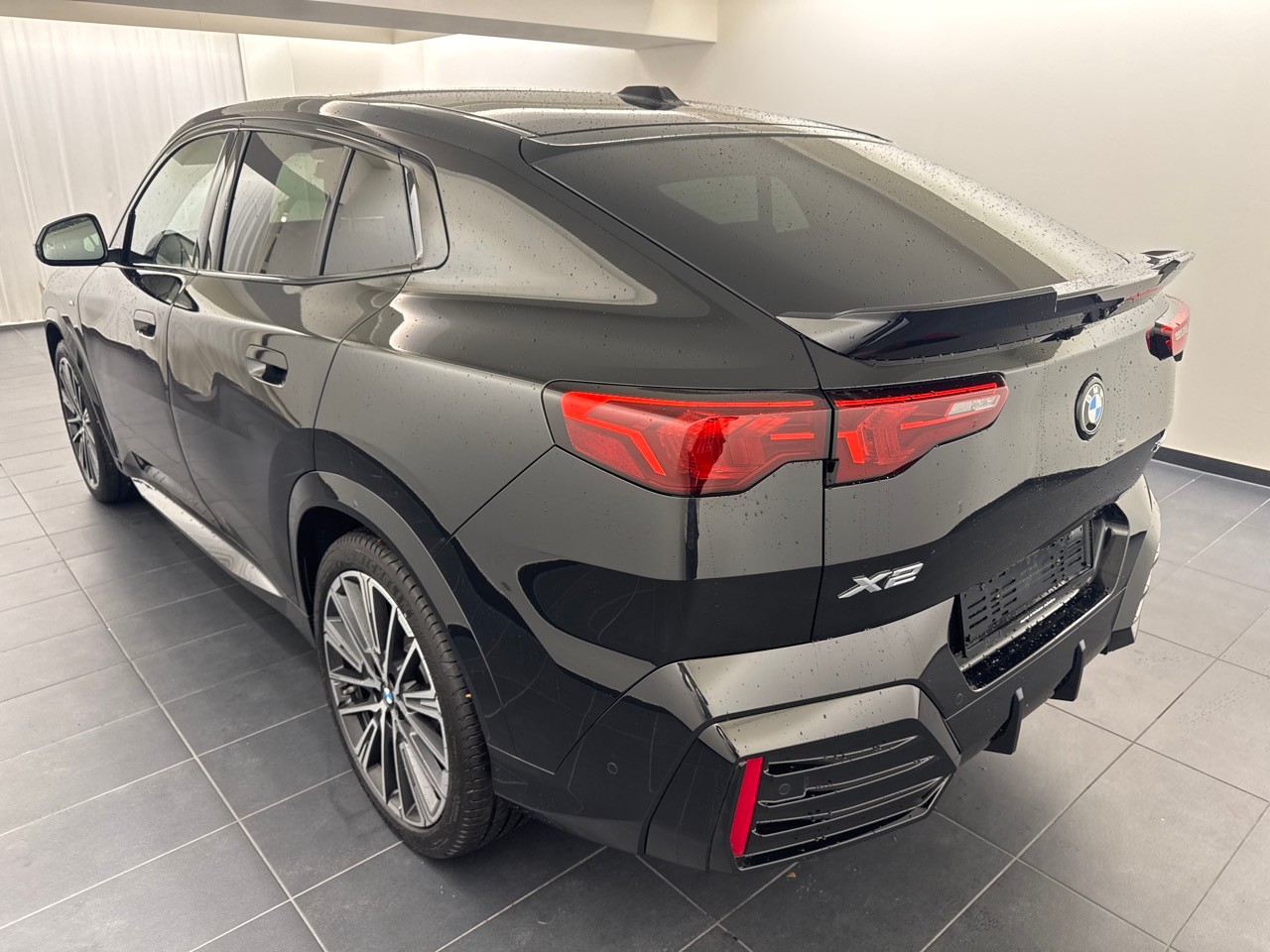 BMW X2 xDrive 20d 48V M Sport Pro-image-1