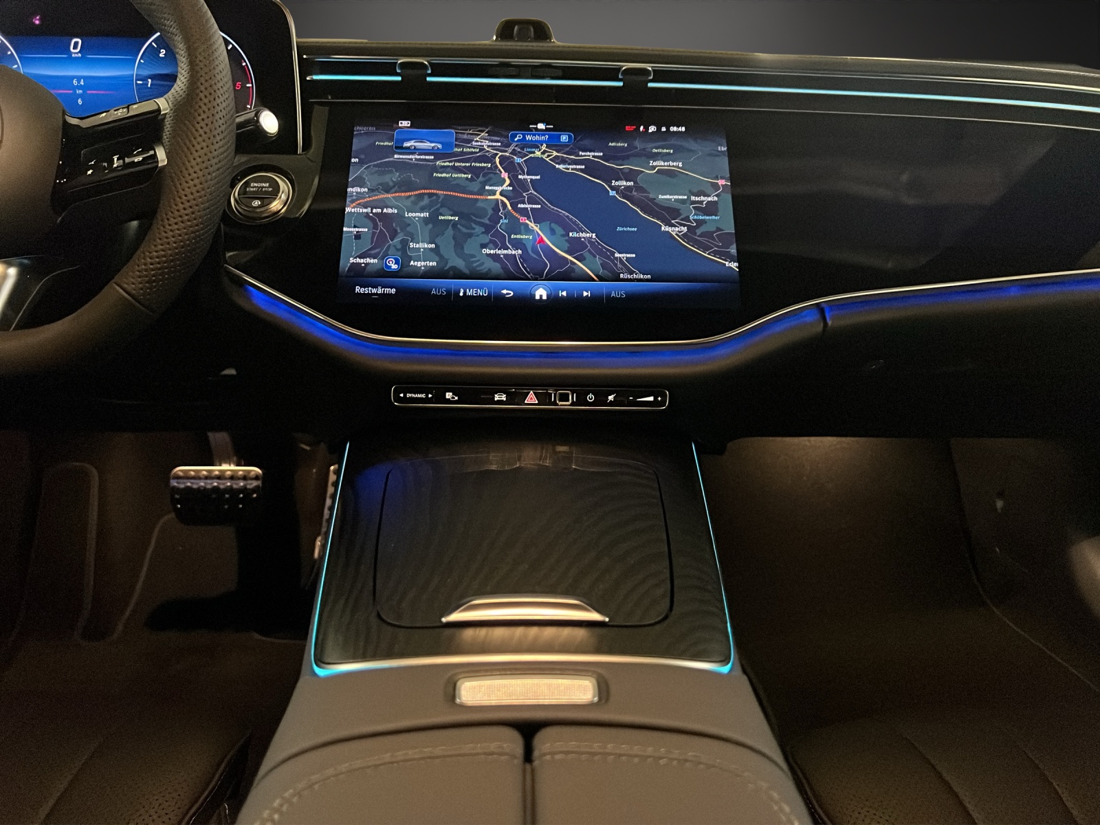 MERCEDES-BENZ E 220 d 4MATIC Limousine-image-9