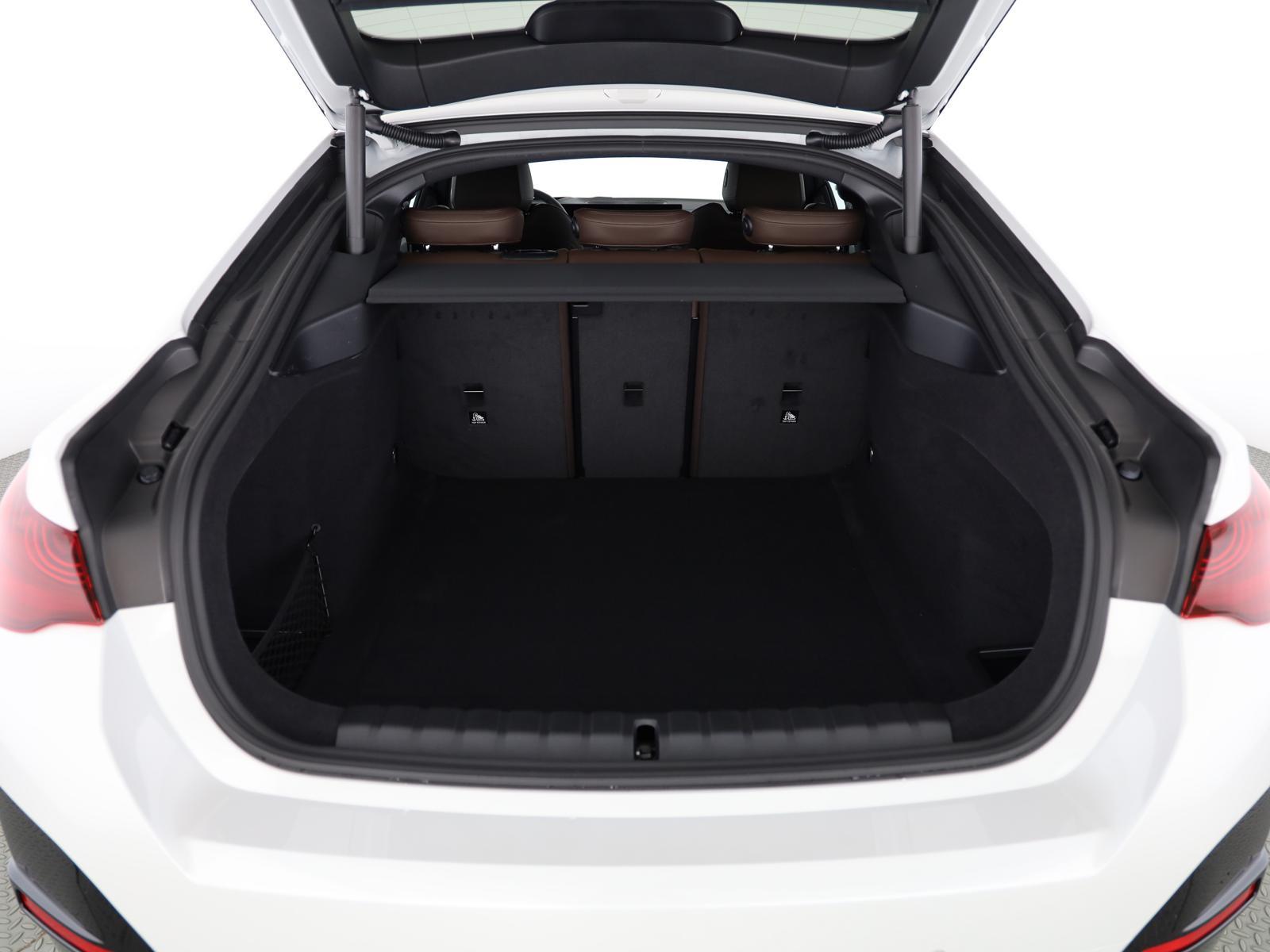 BMW M440i xDrive Gran Coupé-image-6