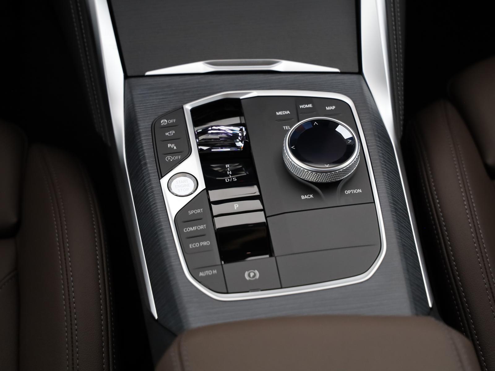 BMW M440i xDrive Gran Coupé-image-16