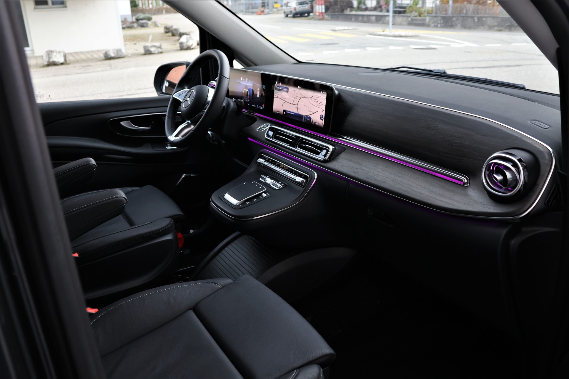 MERCEDES-BENZ V 300 d lang Avantgarde 4Matic 9G-Tronic-image-21