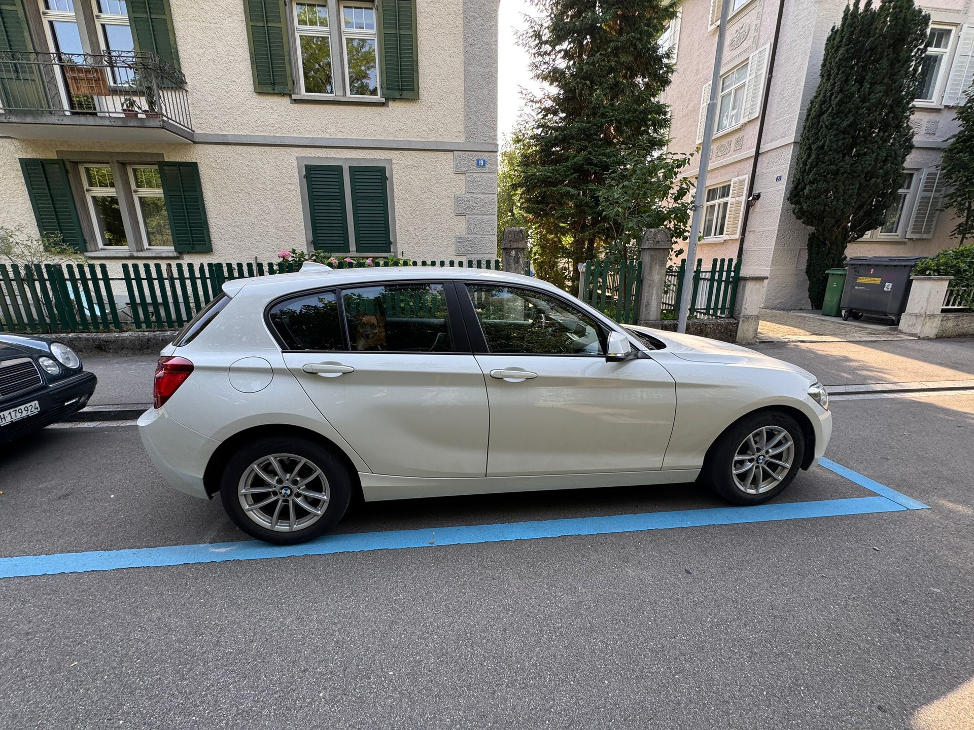 BMW 116i-image-0