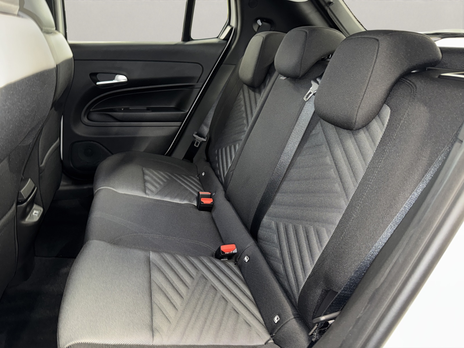 FIAT 600 1.2 Hybrid Swiss Edition-image-12