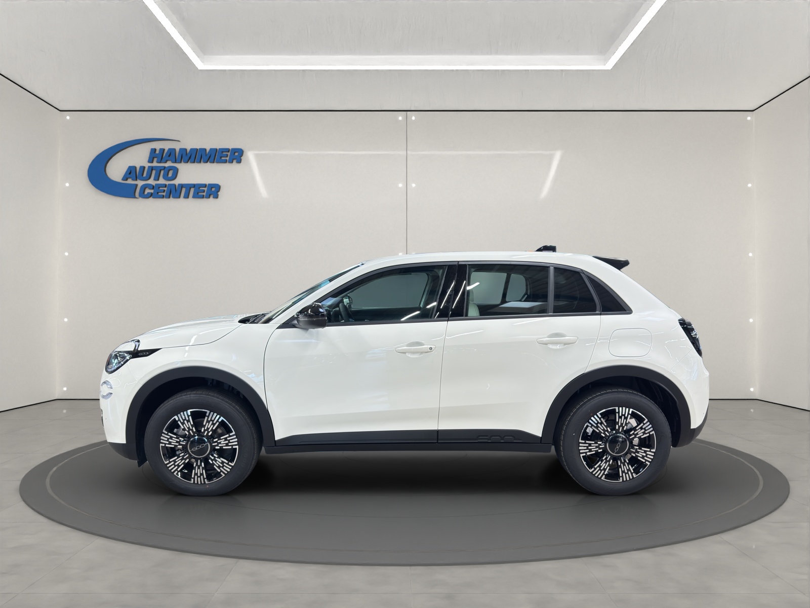 FIAT 600 1.2 Hybrid Swiss Edition-image-1