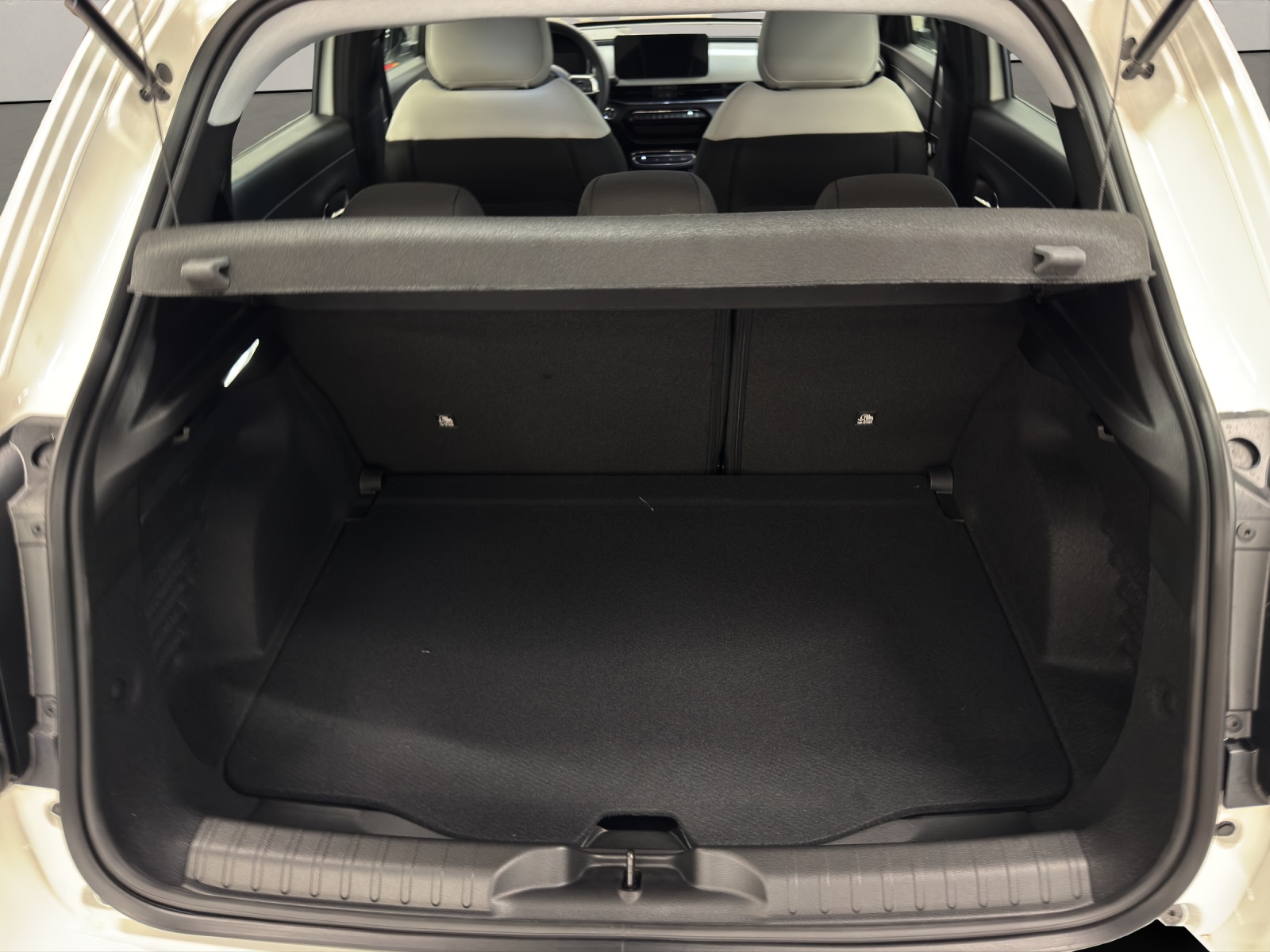 FIAT 600 1.2 Hybrid Swiss Edition-image-14