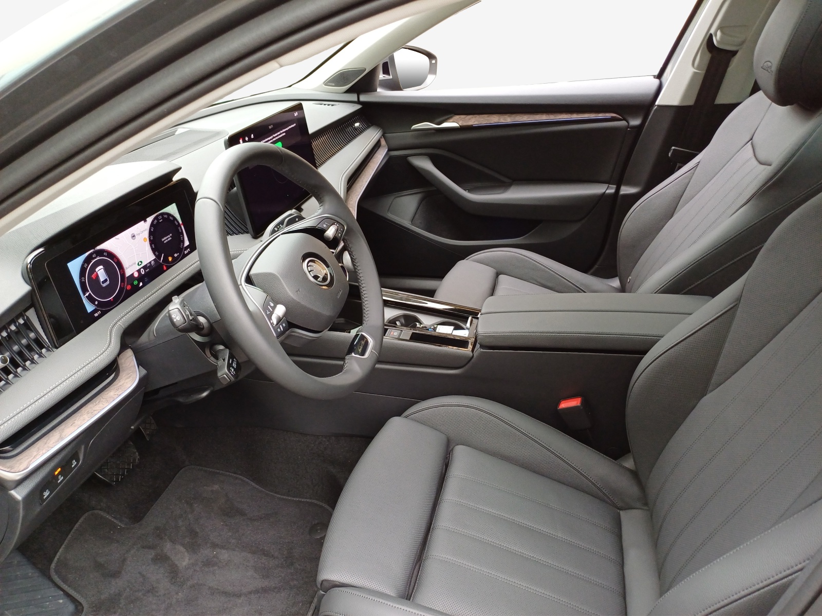 SKODA Skoda Superb L&K 2.0 TDI 193PS 4x4 DSG-image-6