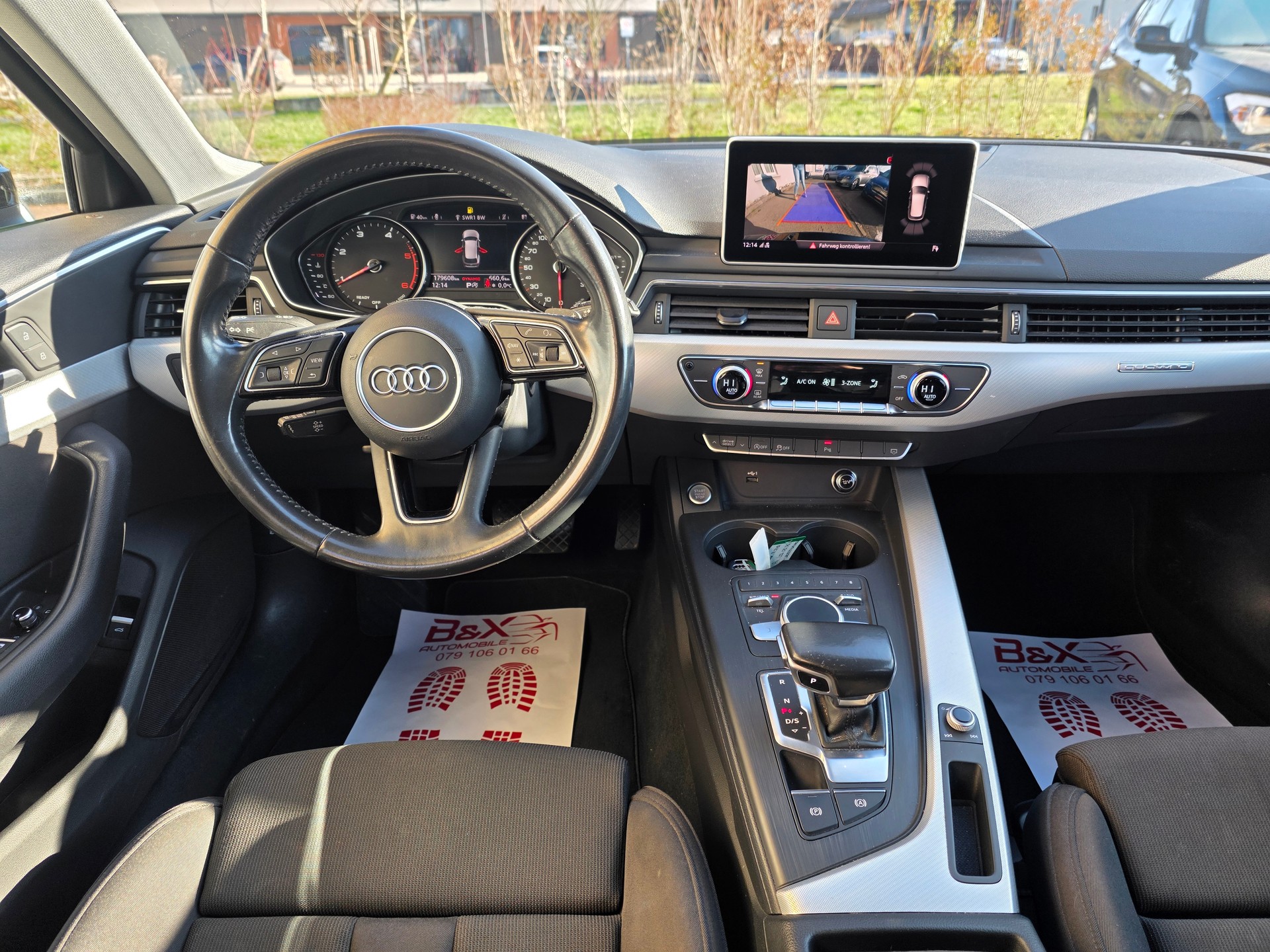 AUDI A4 Avant 40 TDI Sport Attraction quattro S-tronic-image-10