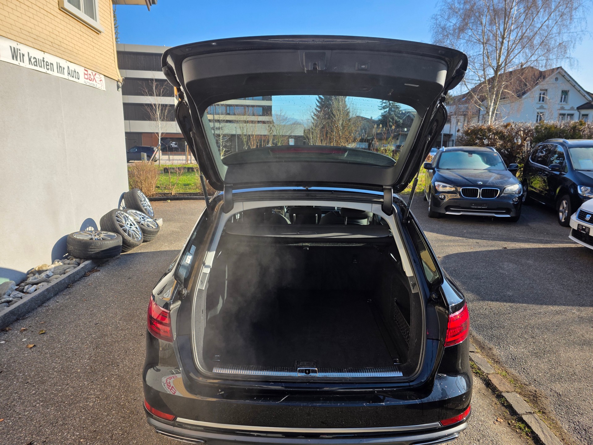 AUDI A4 Avant 40 TDI Sport Attraction quattro S-tronic-image-14