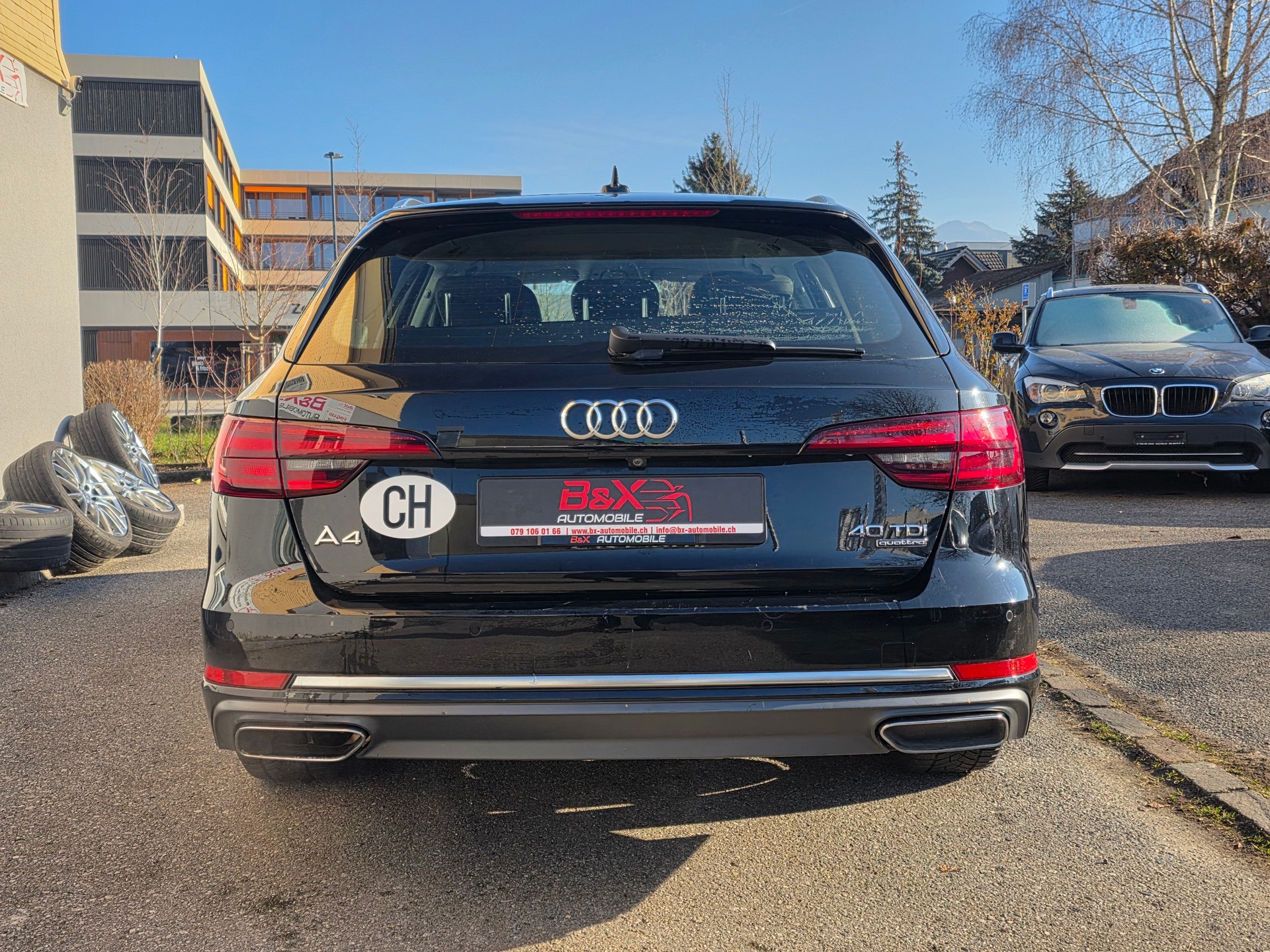 AUDI A4 Avant 40 TDI Sport Attraction quattro S-tronic-image-8