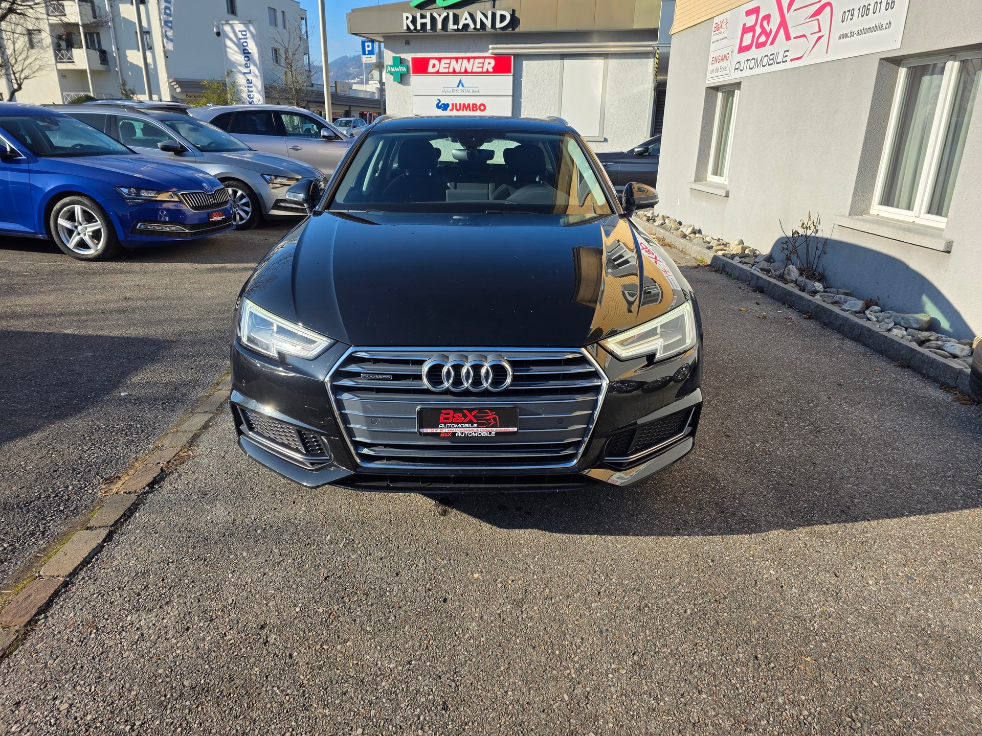 AUDI A4 Avant 40 TDI Sport Attraction quattro S-tronic-image-2