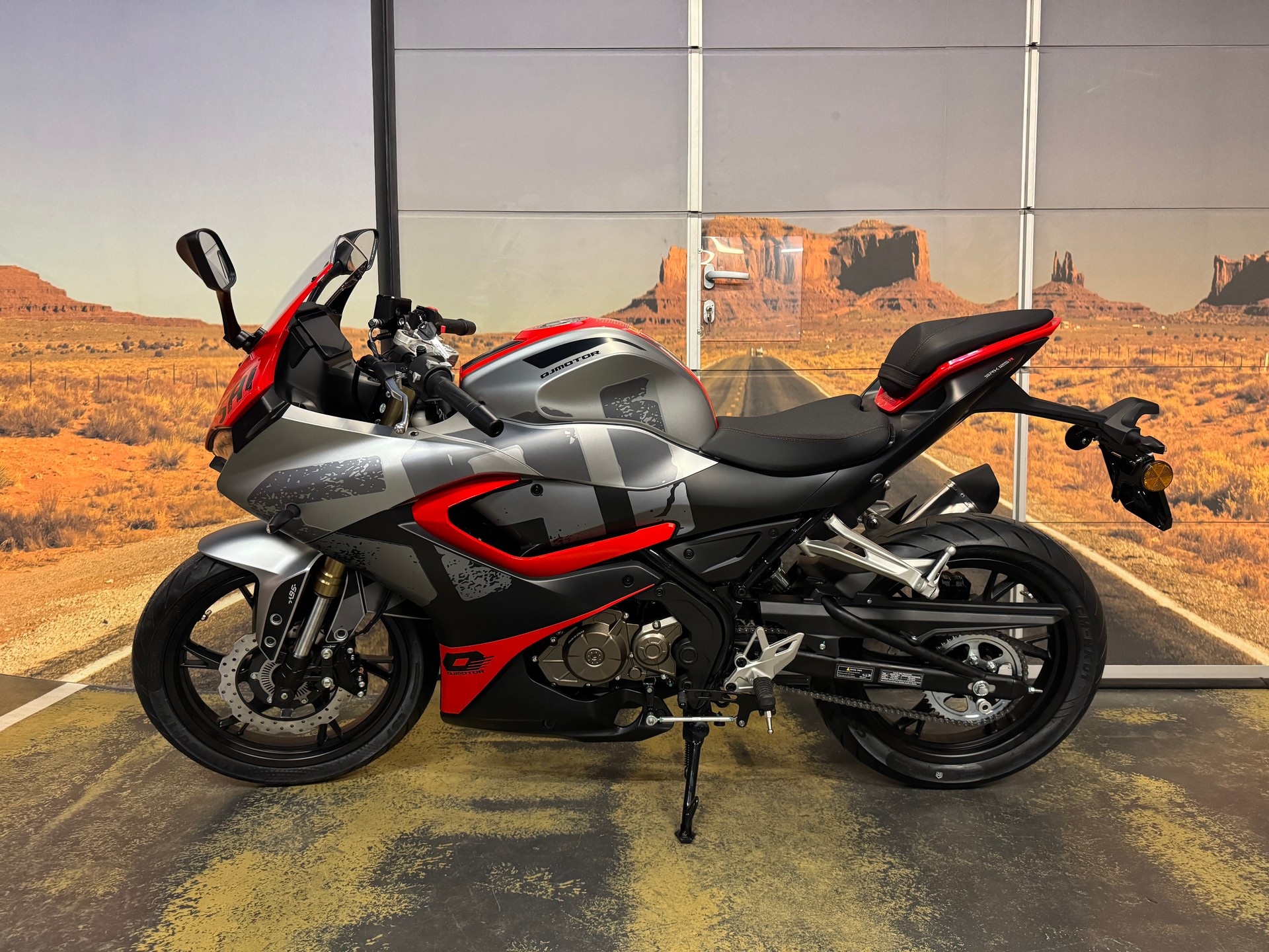 QJ SRK 125 R-image-1