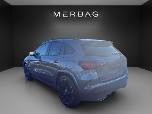 MERCEDES-BENZ GLA 200 7G-DCT-image-1