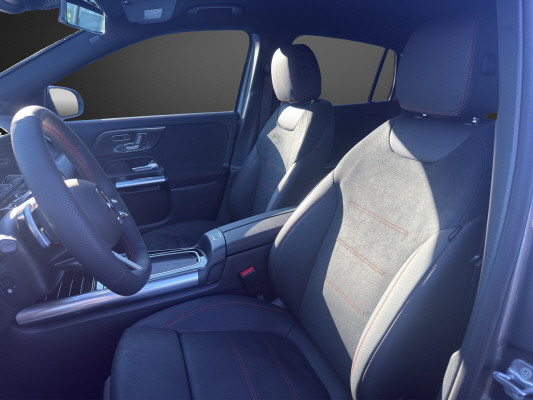 MERCEDES-BENZ GLA 200 7G-DCT-image-6