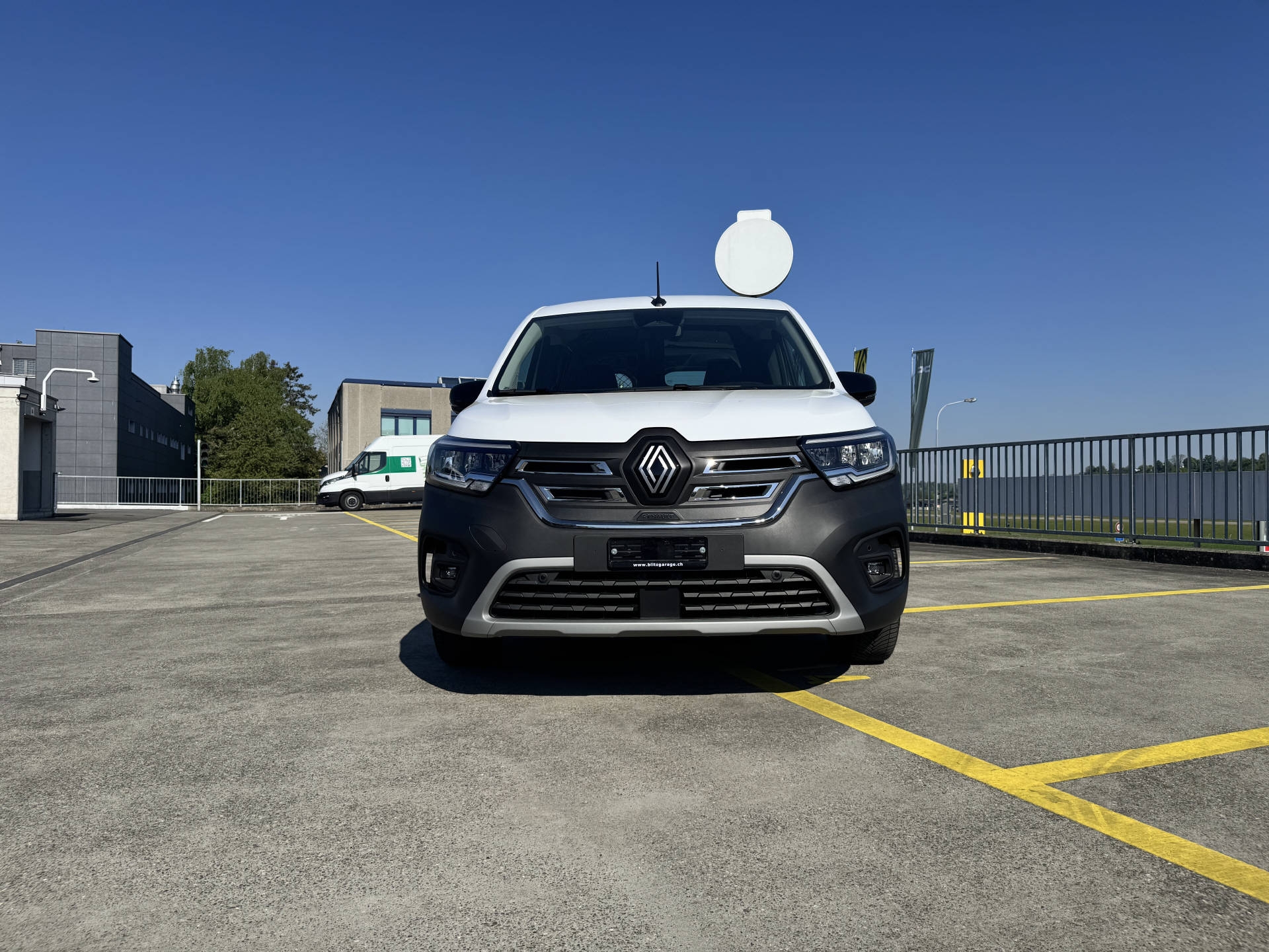 RENAULT Kangoo Van E-Tech Electric EV4-image-0