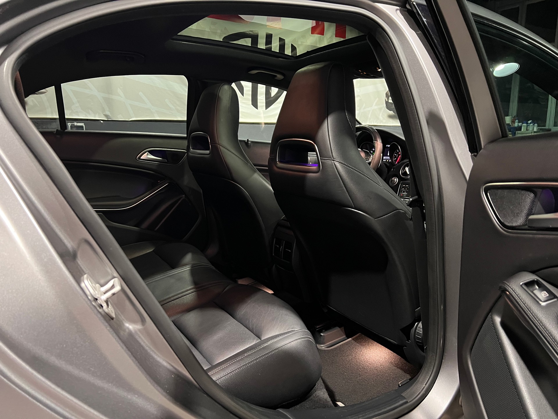 MERCEDES-BENZ A 45 AMG 4Matic Petronas 2015 Edition 7G-DCT-image-14