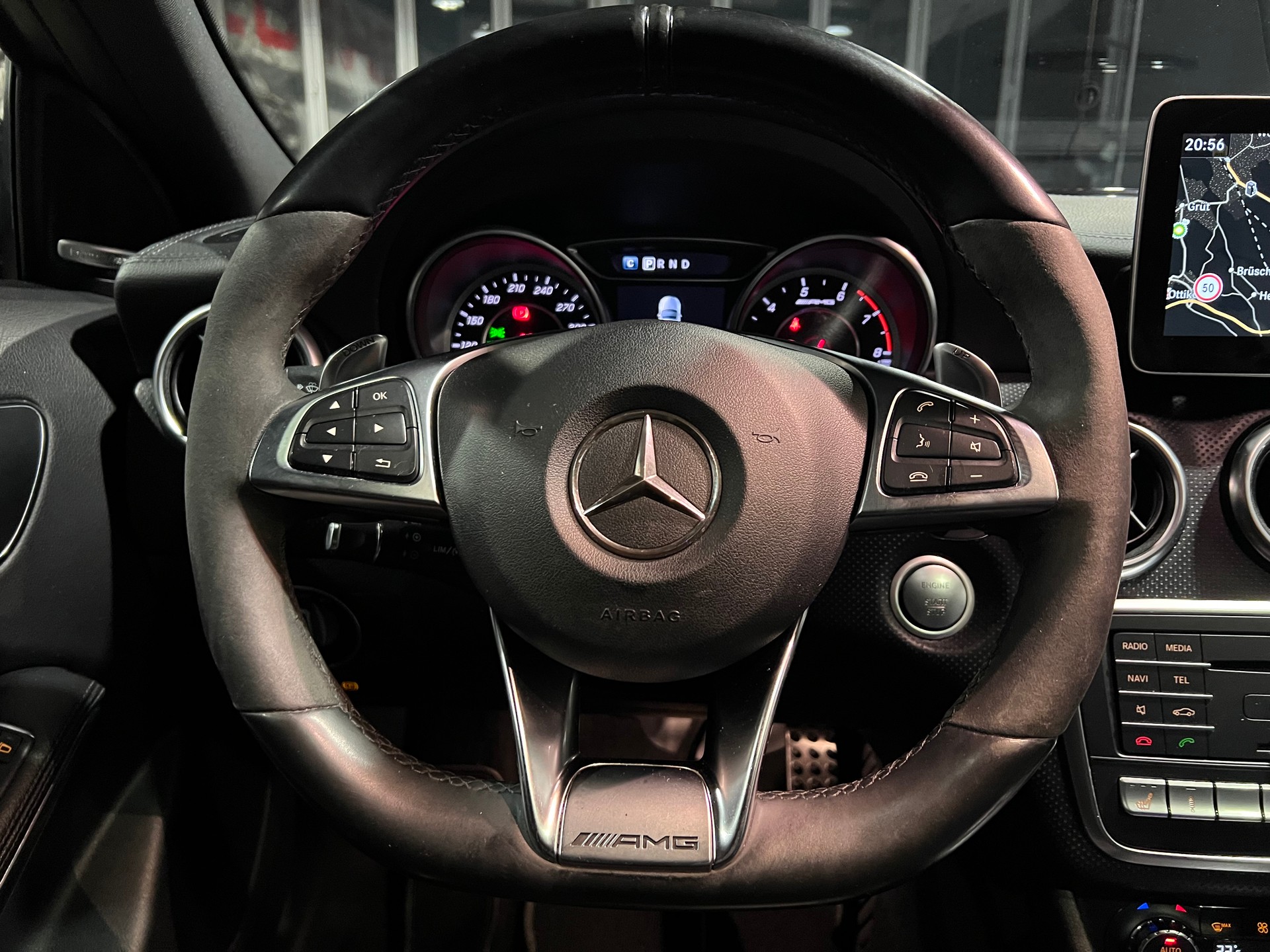 MERCEDES-BENZ A 45 AMG 4Matic Petronas 2015 Edition 7G-DCT-image-20