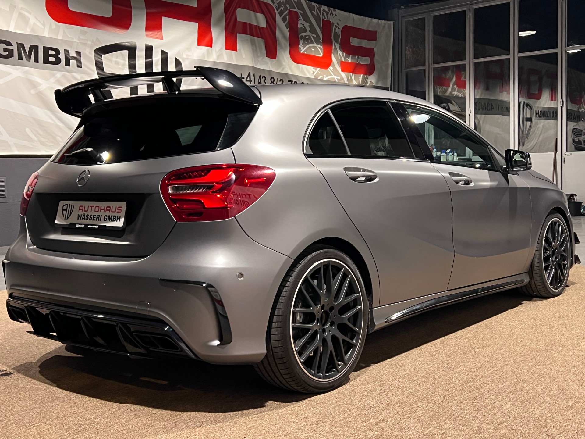 MERCEDES-BENZ A 45 AMG 4Matic Petronas 2015 Edition 7G-DCT-image-2