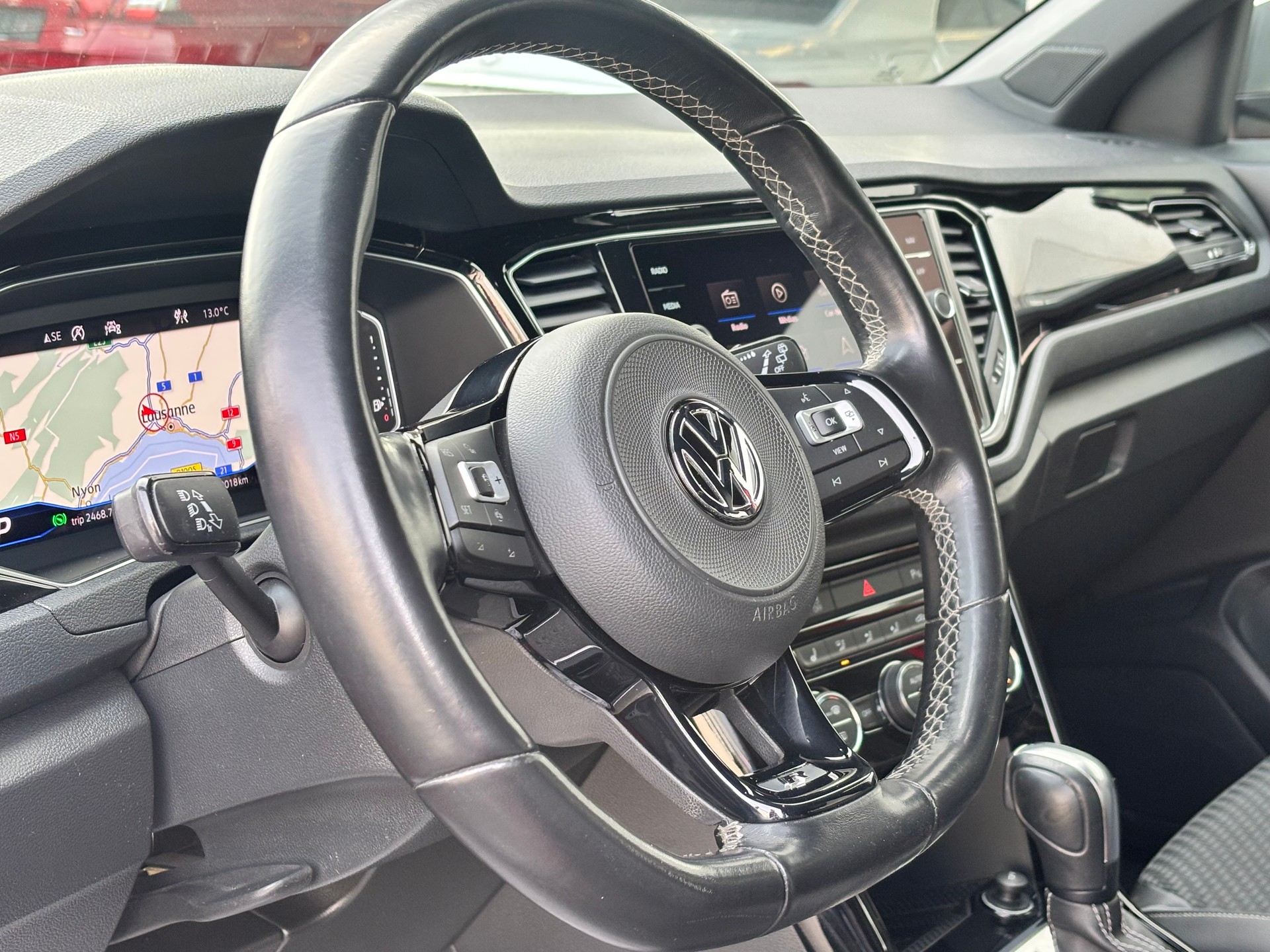 VW T-Roc 2.0 TSI R DSG 4Motion-image-26