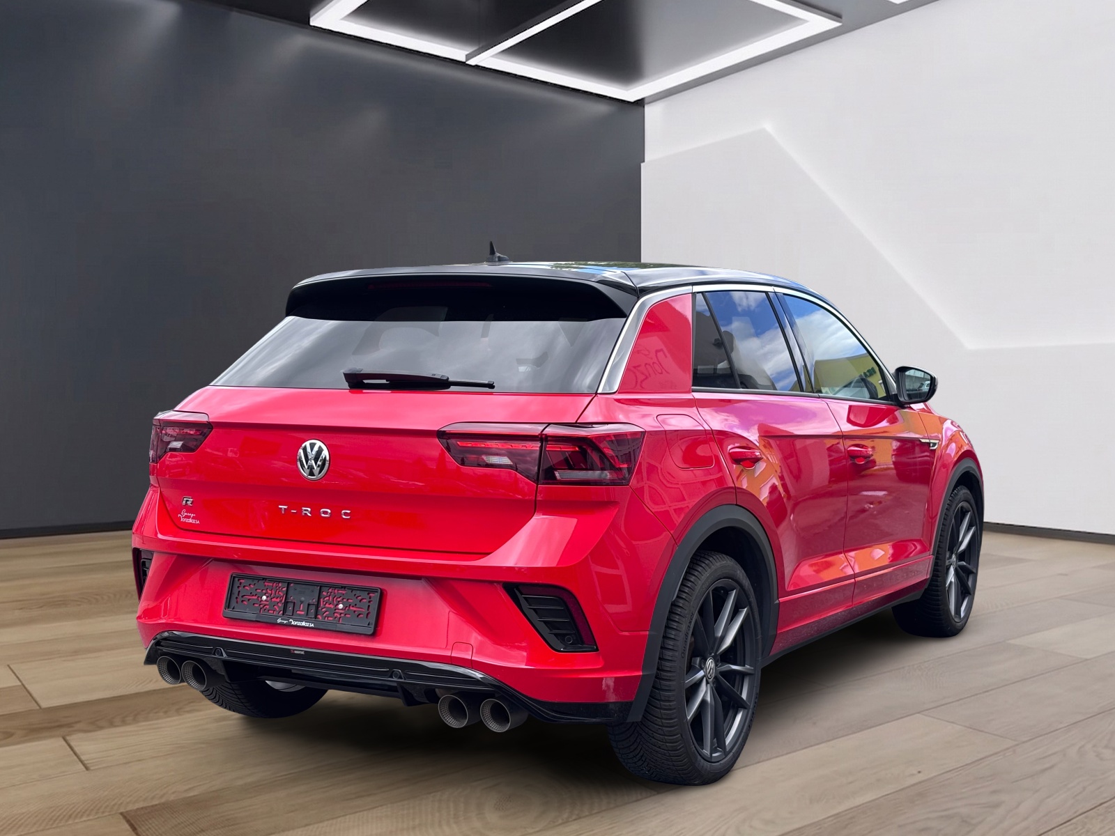 VW T-Roc 2.0 TSI R DSG 4Motion-image-3