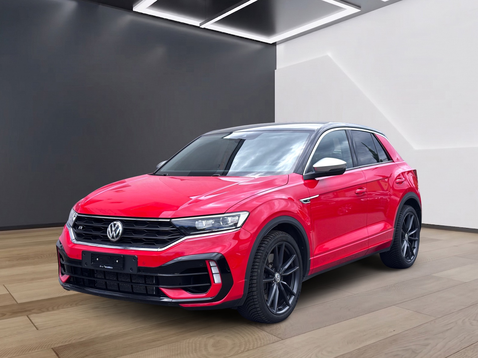 VW T-Roc 2.0 TSI R DSG 4Motion-image-0