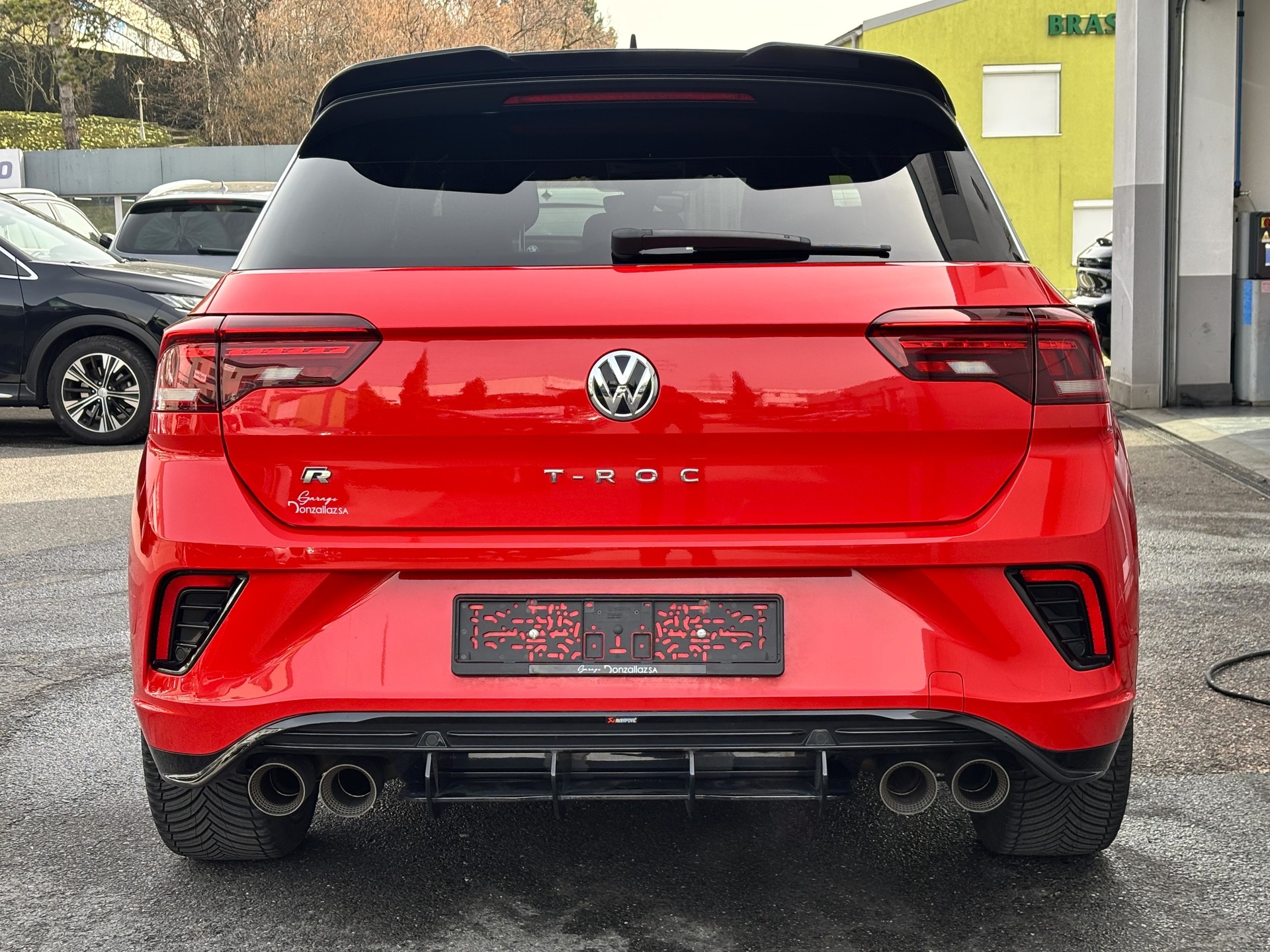 VW T-Roc 2.0 TSI R DSG 4Motion-image-9