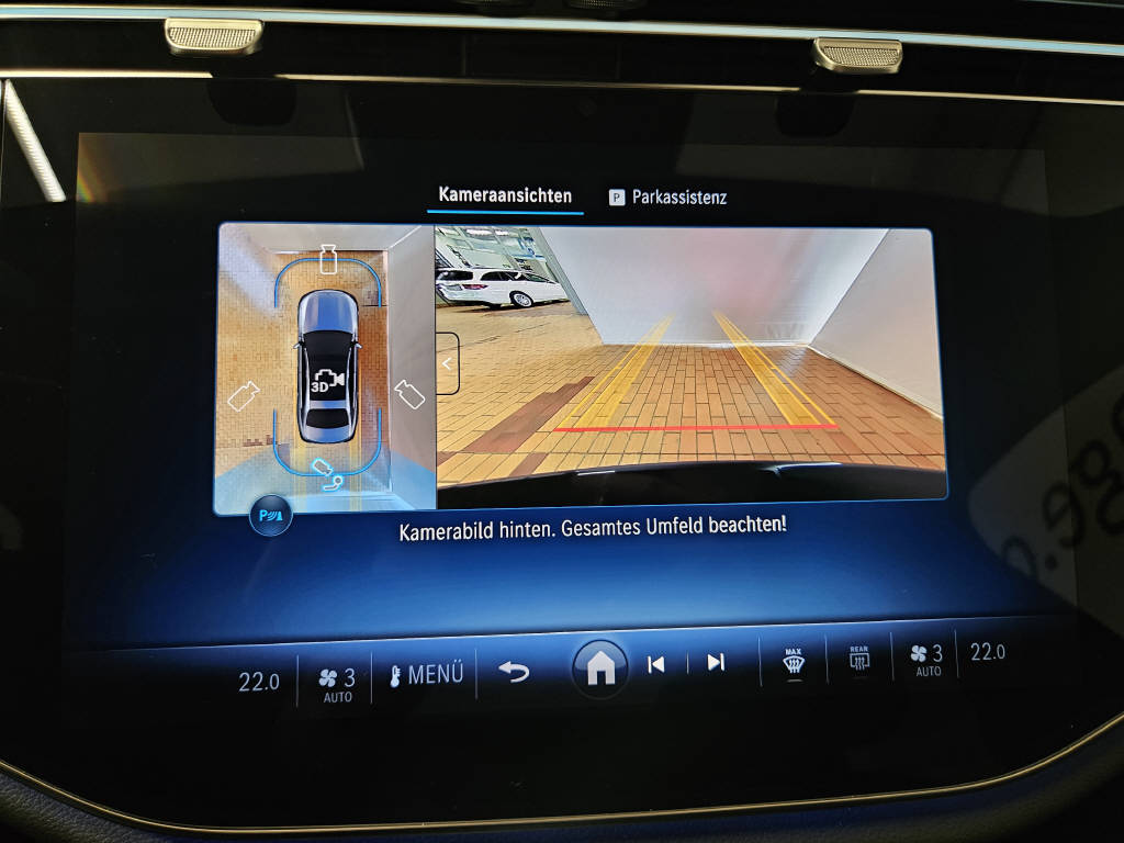 MERCEDES-BENZ E 220 d 4Matic AMG Line Limousine-image-11