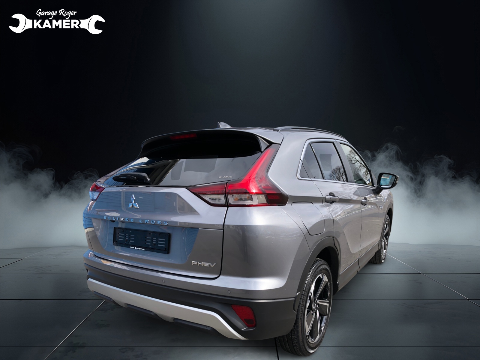MITSUBISHI Eclipse Cross 2.4 PHEV Intense 4WD-showroom-element-2