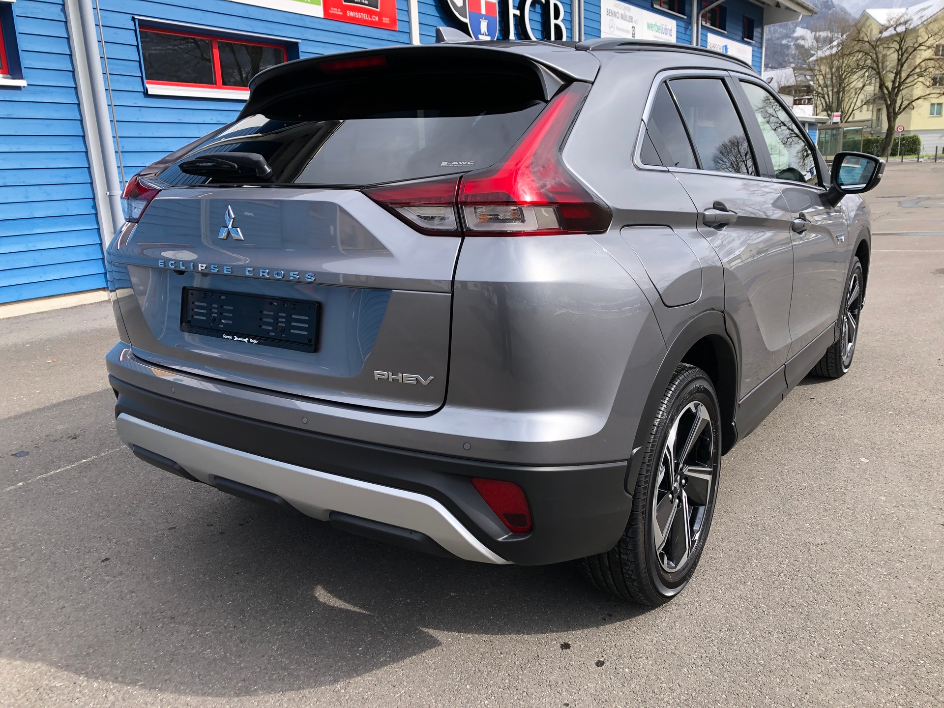 MITSUBISHI Eclipse Cross 2.4 PHEV Intense 4WD-image-2