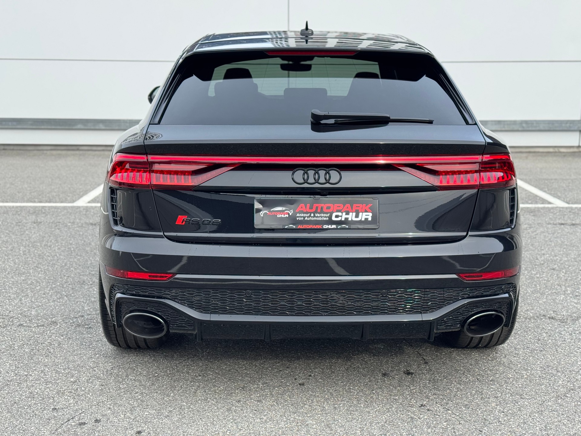 AUDI Q8 55 TFSI quattro tiptronic-image-3