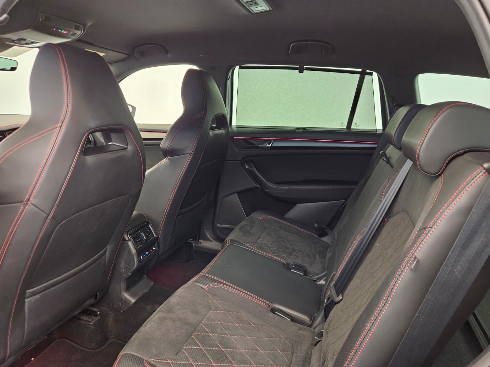 SKODA Kodiaq 2.0 TSI 4x4 RS-image-12