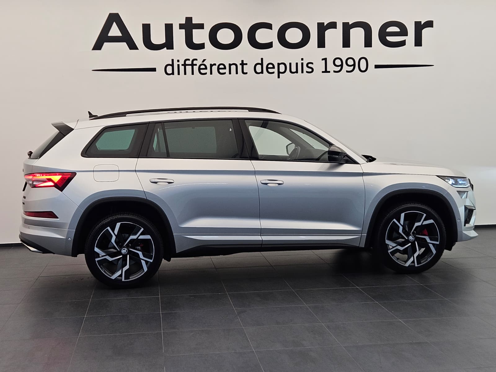SKODA Kodiaq 2.0 TSI 4x4 RS-image-5