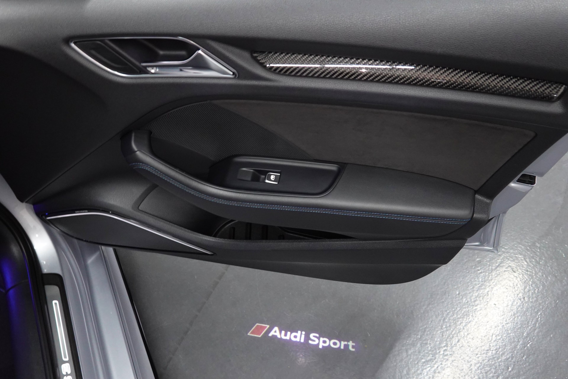 AUDI RS3 LIMOUSINE 2.5 TSI QUATTRO S-TRONIC NO OPF CH-FZ SEDAN ON POINT-image-51