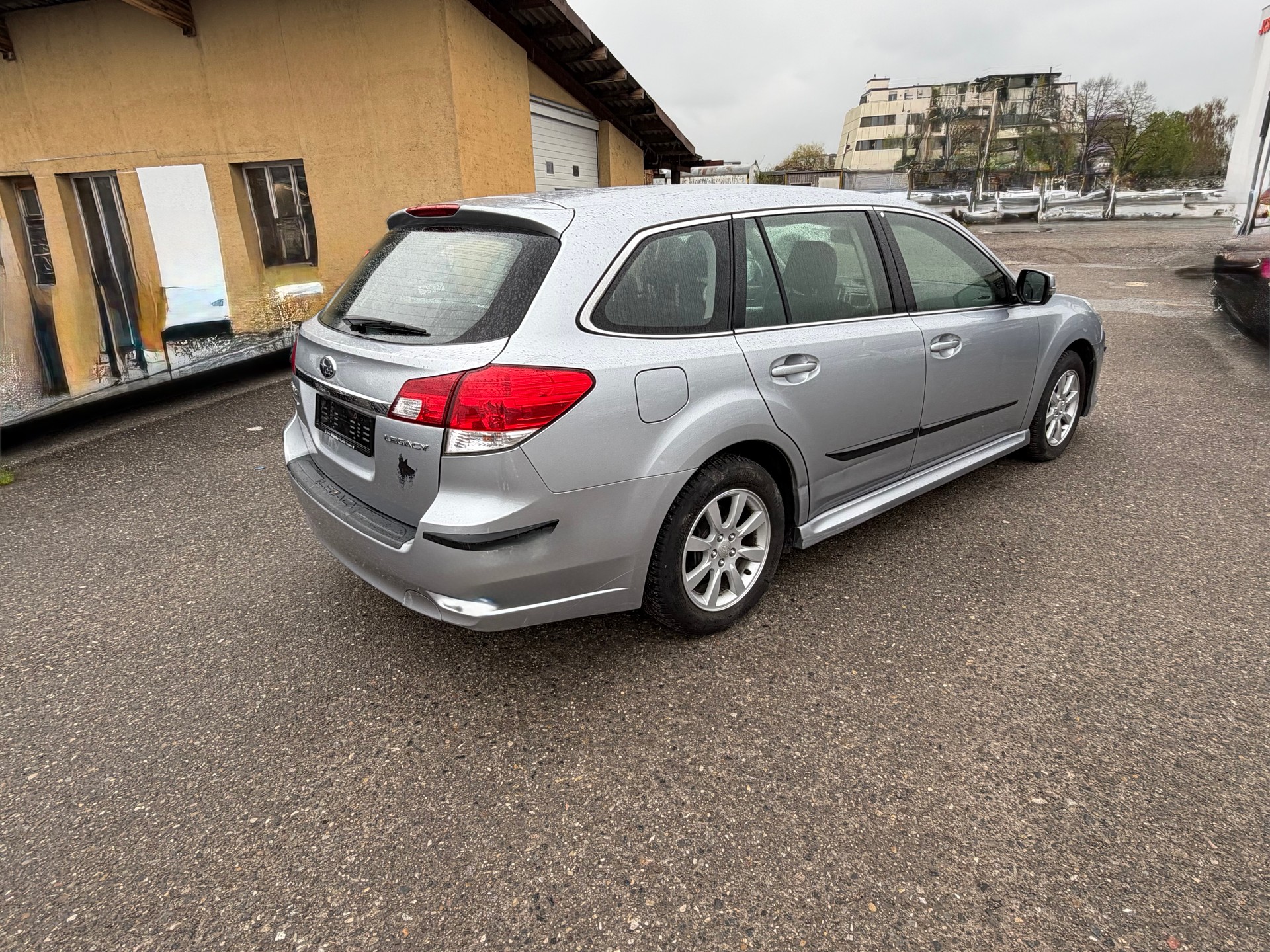 SUBARU Legacy 2.0i Advantage AWD-image-3
