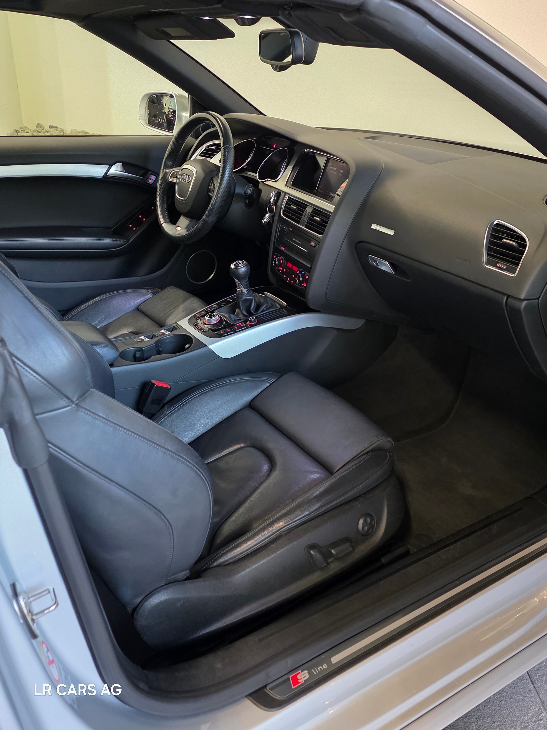 AUDI A5 Cabriolet 2.0 TFSI-image-14