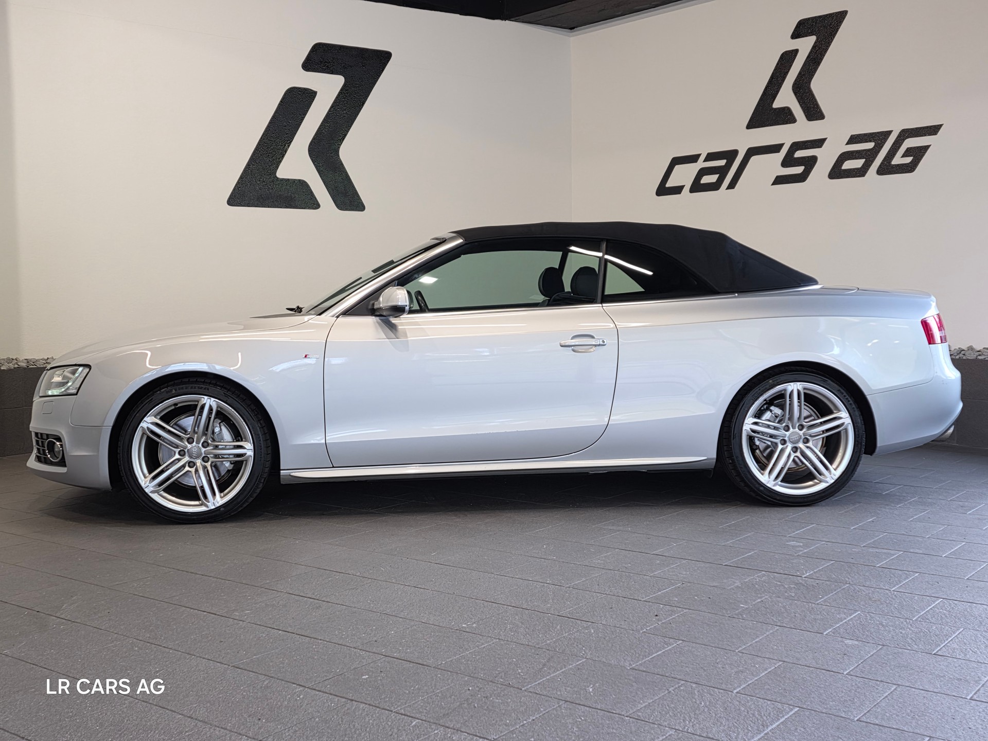 AUDI A5 Cabriolet 2.0 TFSI-image-3