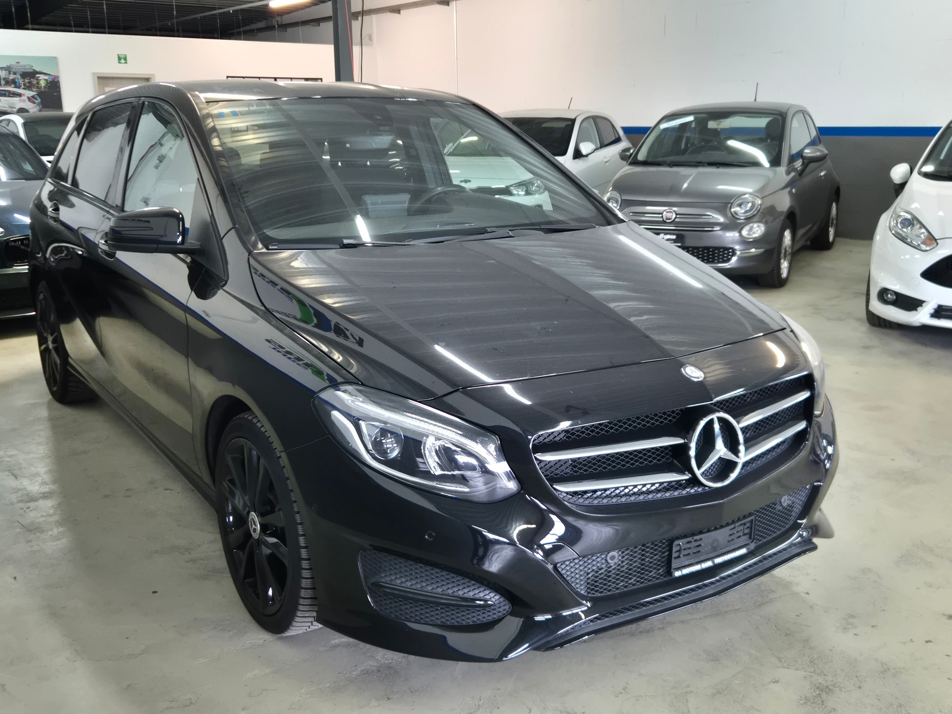 MERCEDES-BENZ B 200 Style-image-2