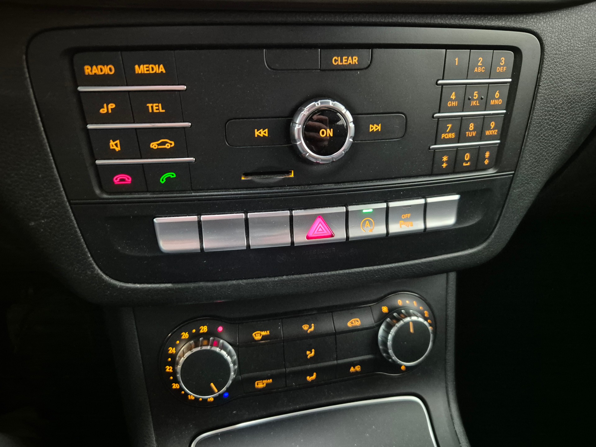 MERCEDES-BENZ B 200 Style-image-9
