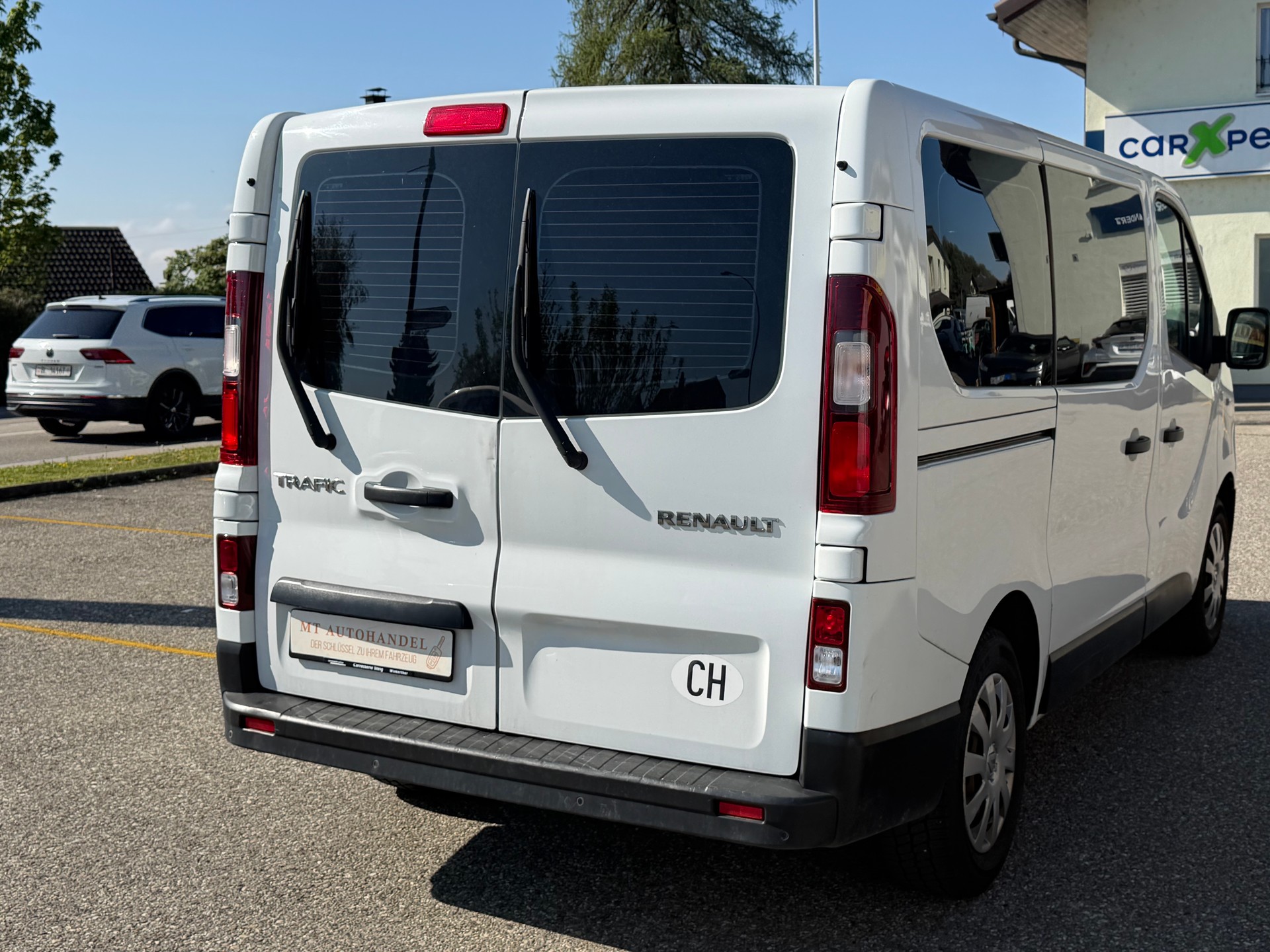 RENAULT Trafic ENERGY dCi 95 Passenger Authentique-image-4