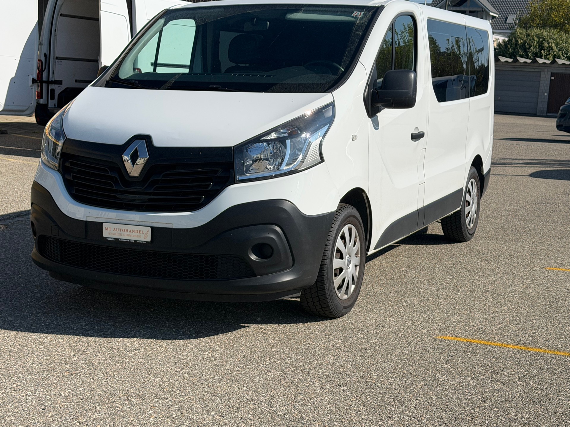 RENAULT Trafic ENERGY dCi 95 Passenger Authentique-image-0