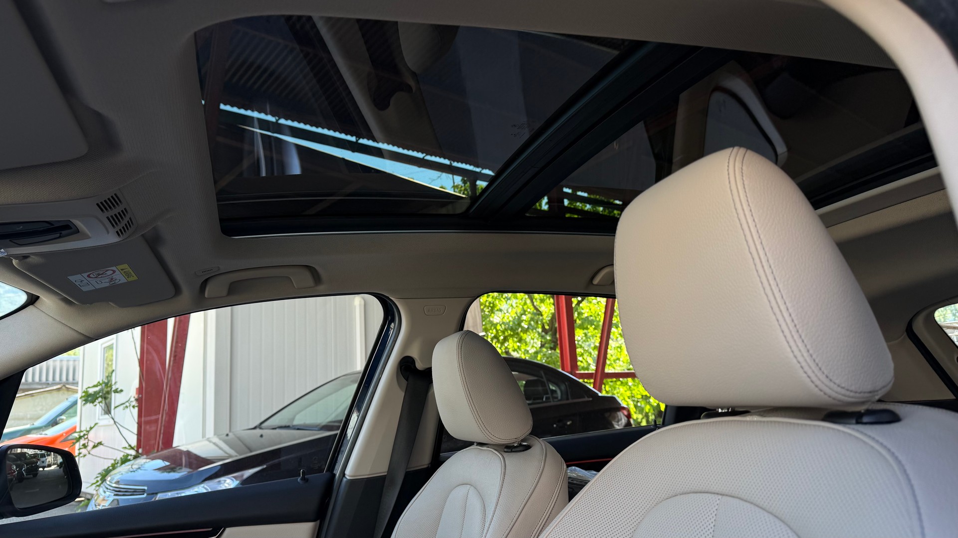 BMW 225xe iPerformance Active Tourer Steptronic Luxury Line-image-8