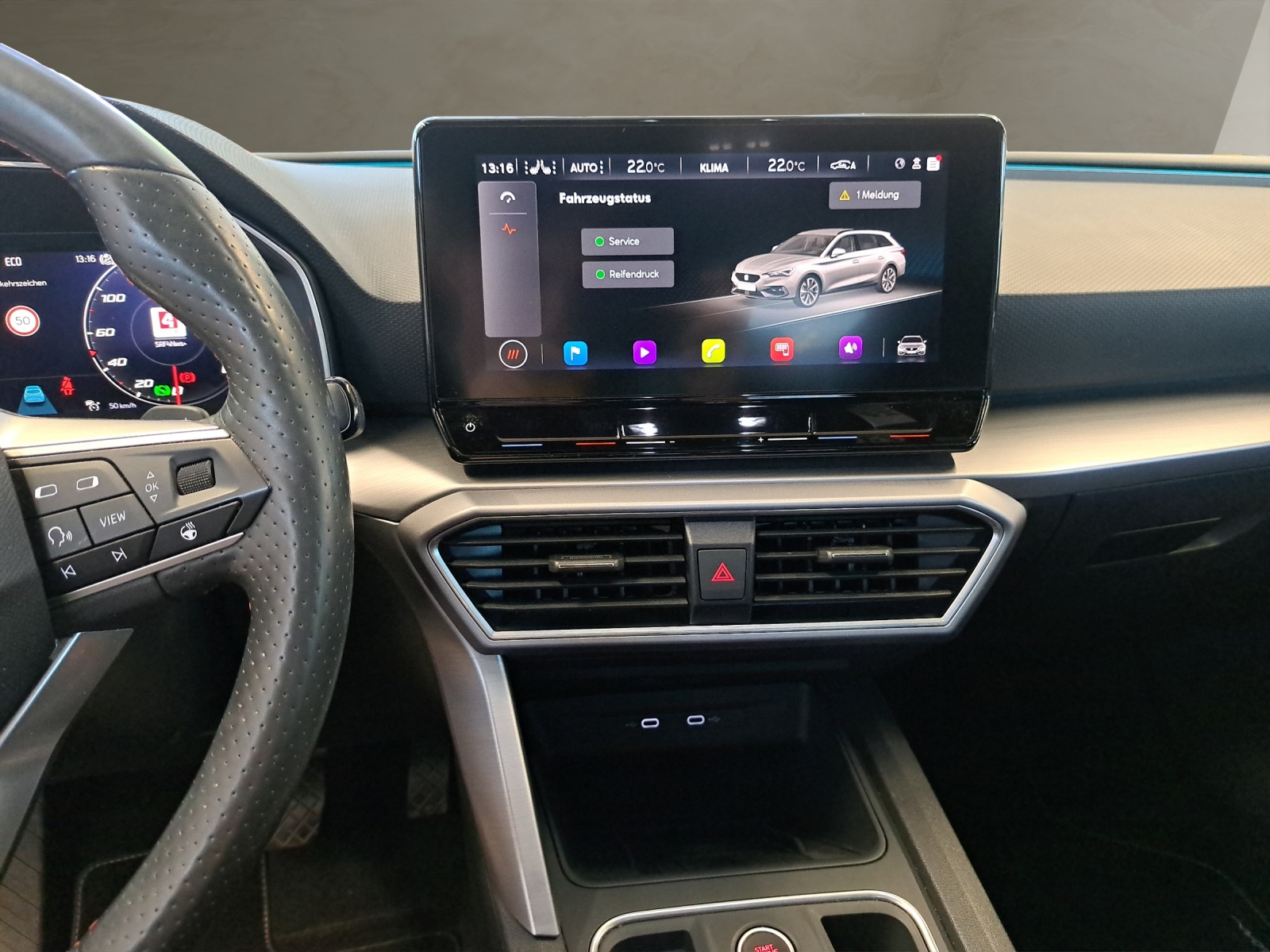 SEAT Leon ST 1.5 eTSI 150 FR DSG Sportstourer-image-13