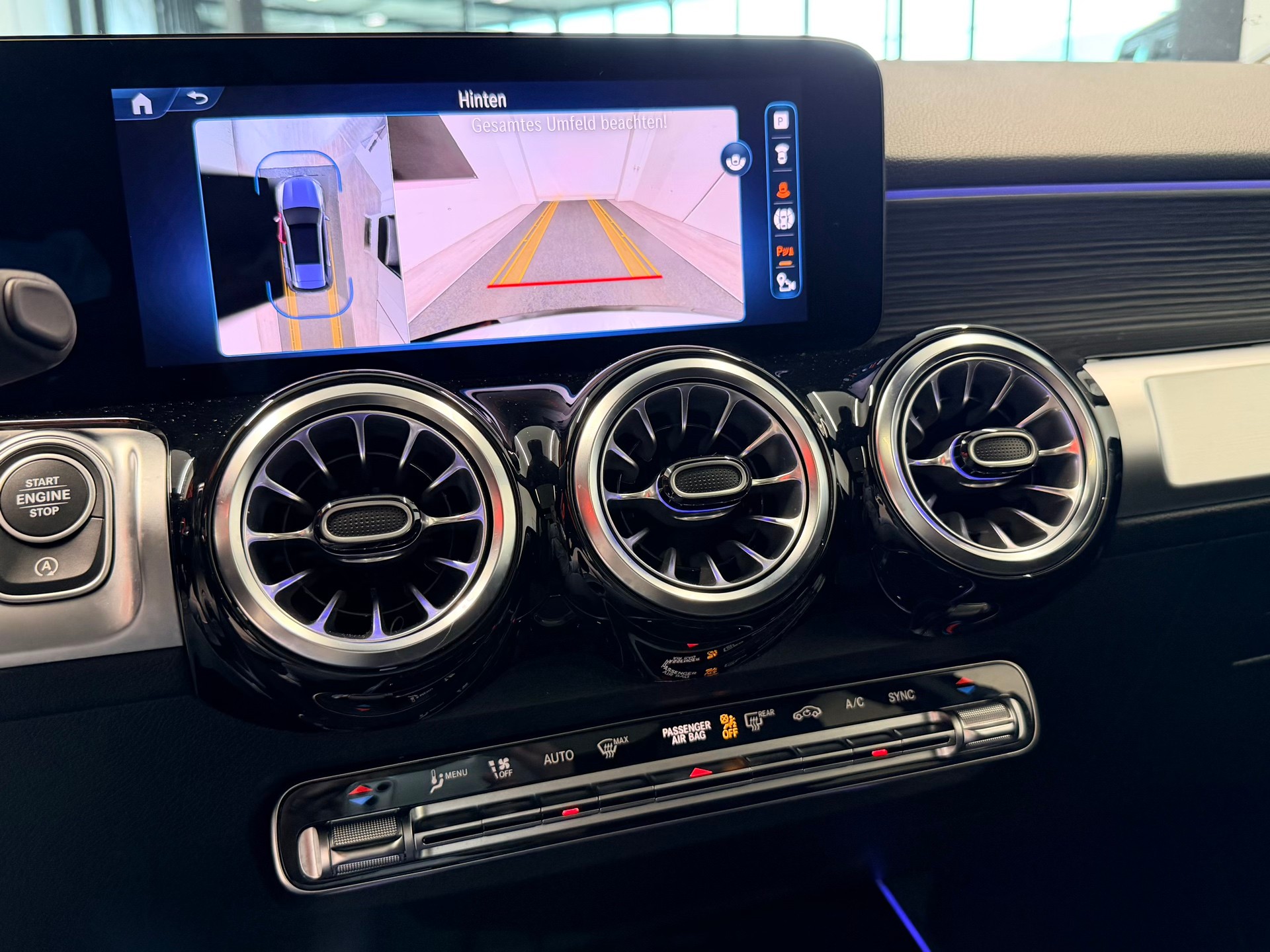 MERCEDES-BENZ GLB AMG 35 4Matic 8G-Tronic-image-23