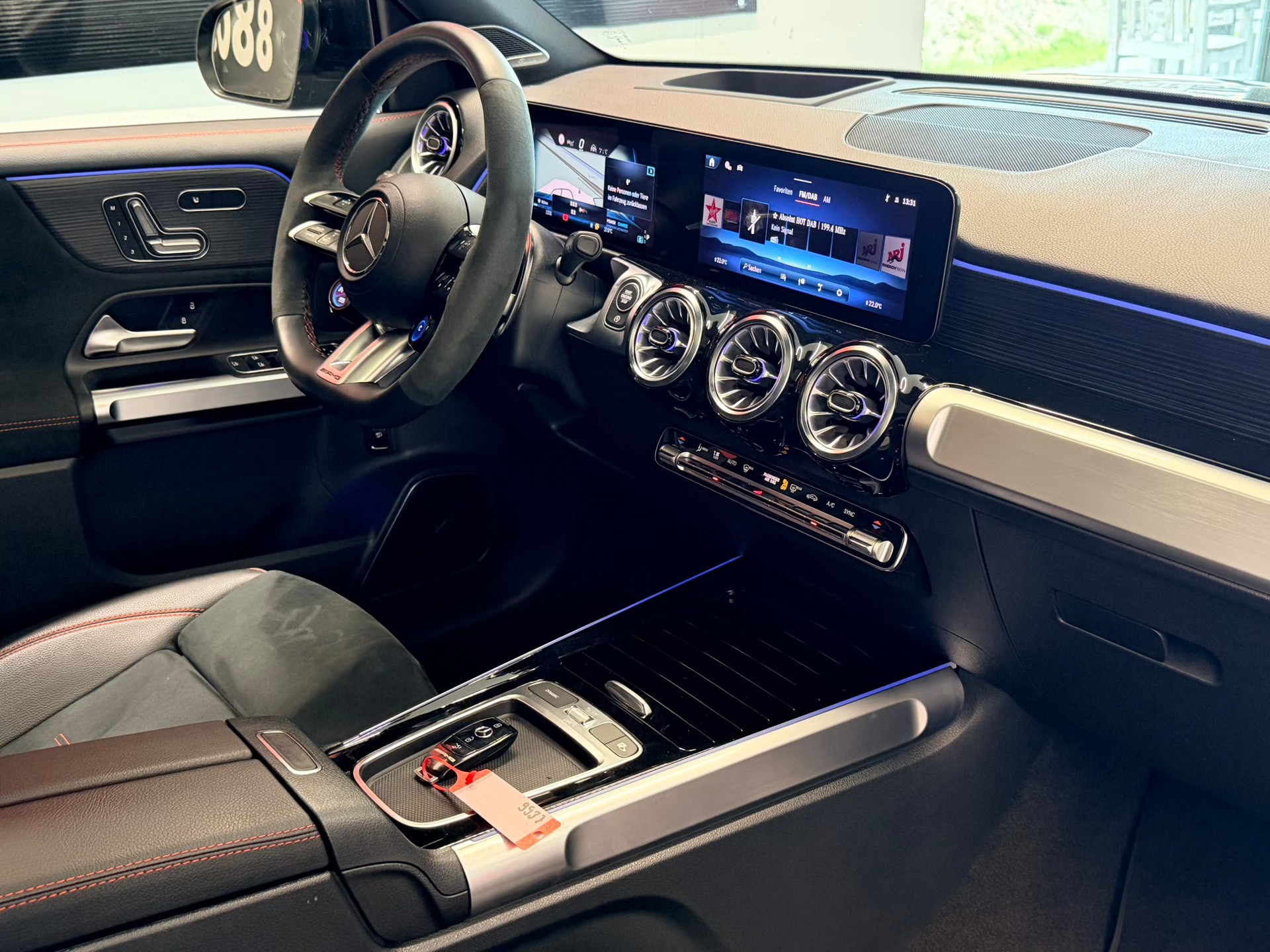 MERCEDES-BENZ GLB AMG 35 4Matic 8G-Tronic-image-19