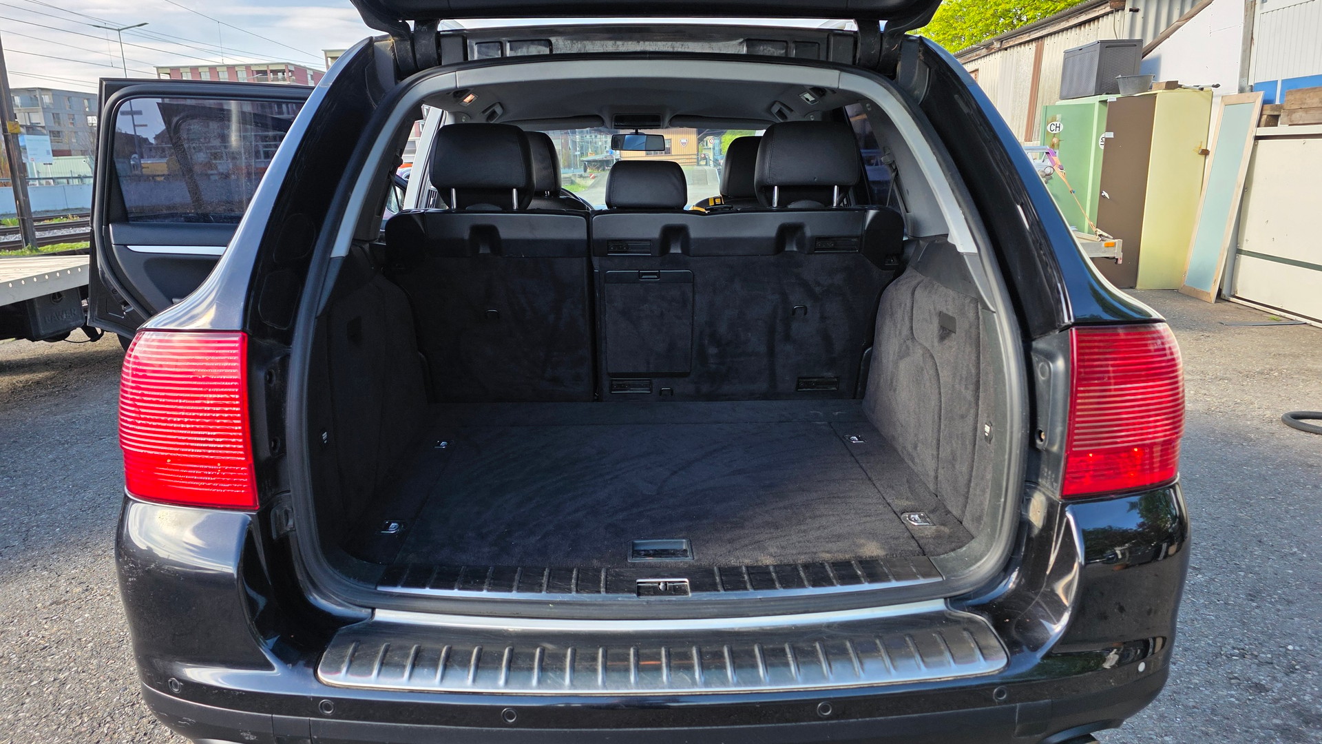 PORSCHE Cayenne S-image-5