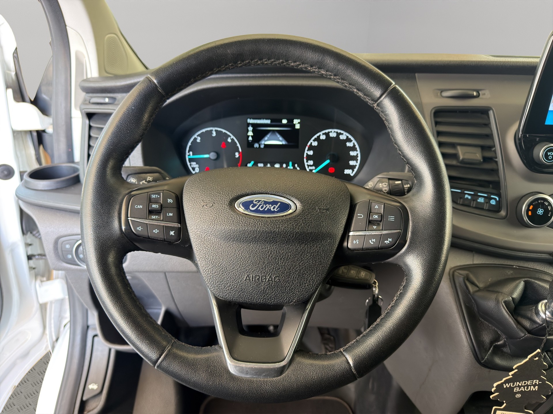 FORD Transit Custom Van 280 L1H1 Ambiente-image-11