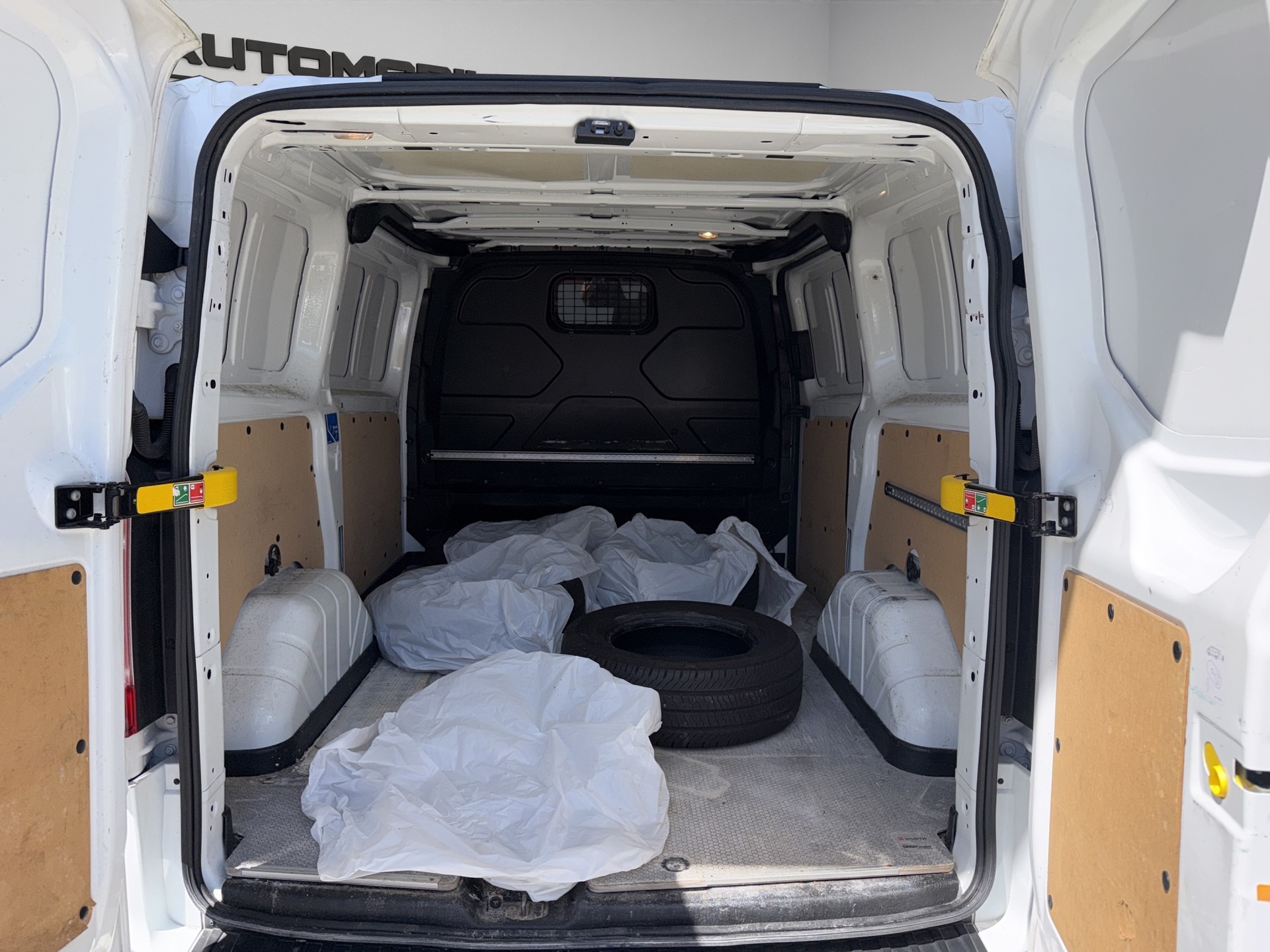 FORD Transit Custom Van 280 L1H1 Ambiente-image-12