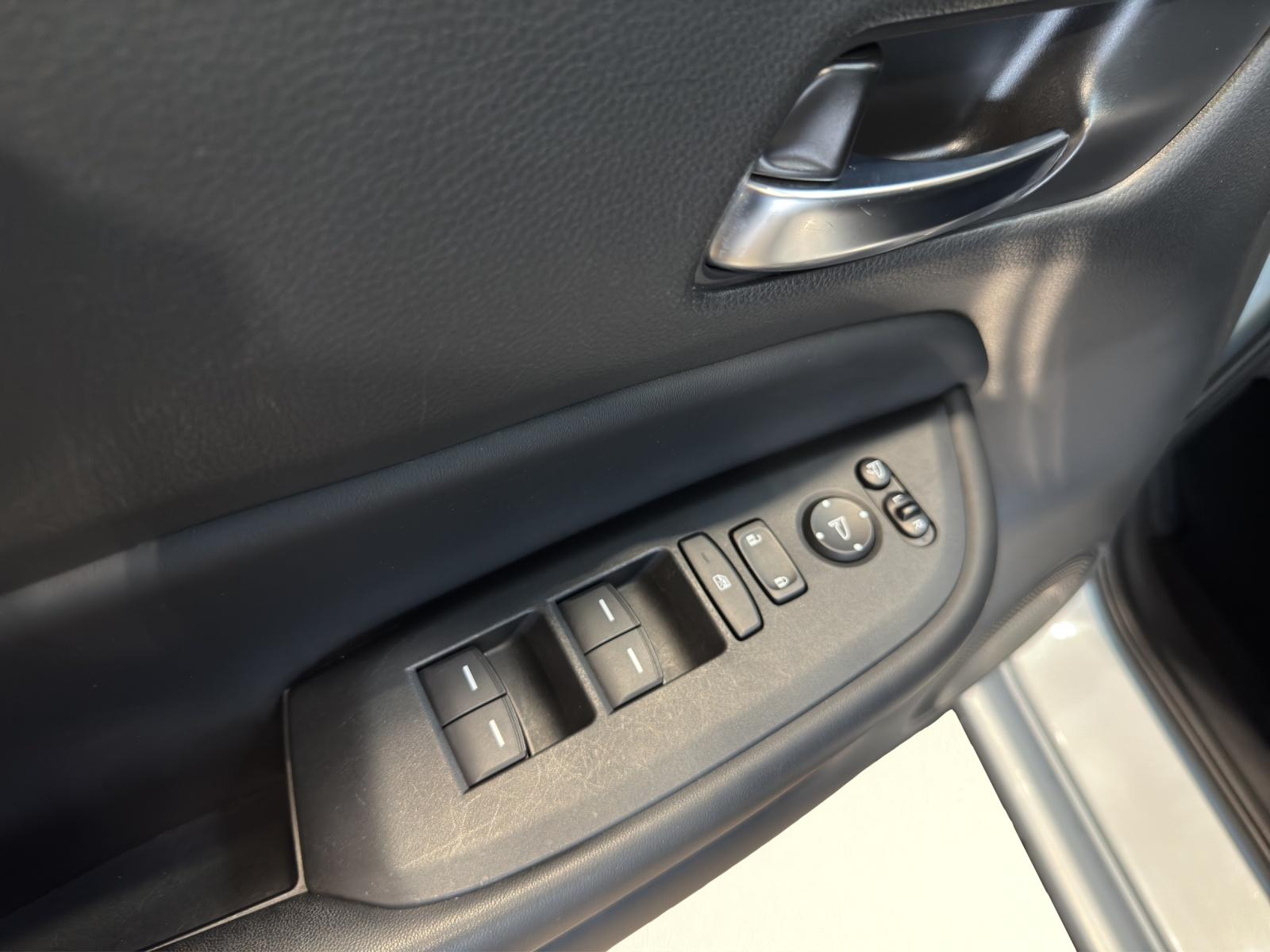 HONDA Jazz 1.5 i-MMD Executive-image-18
